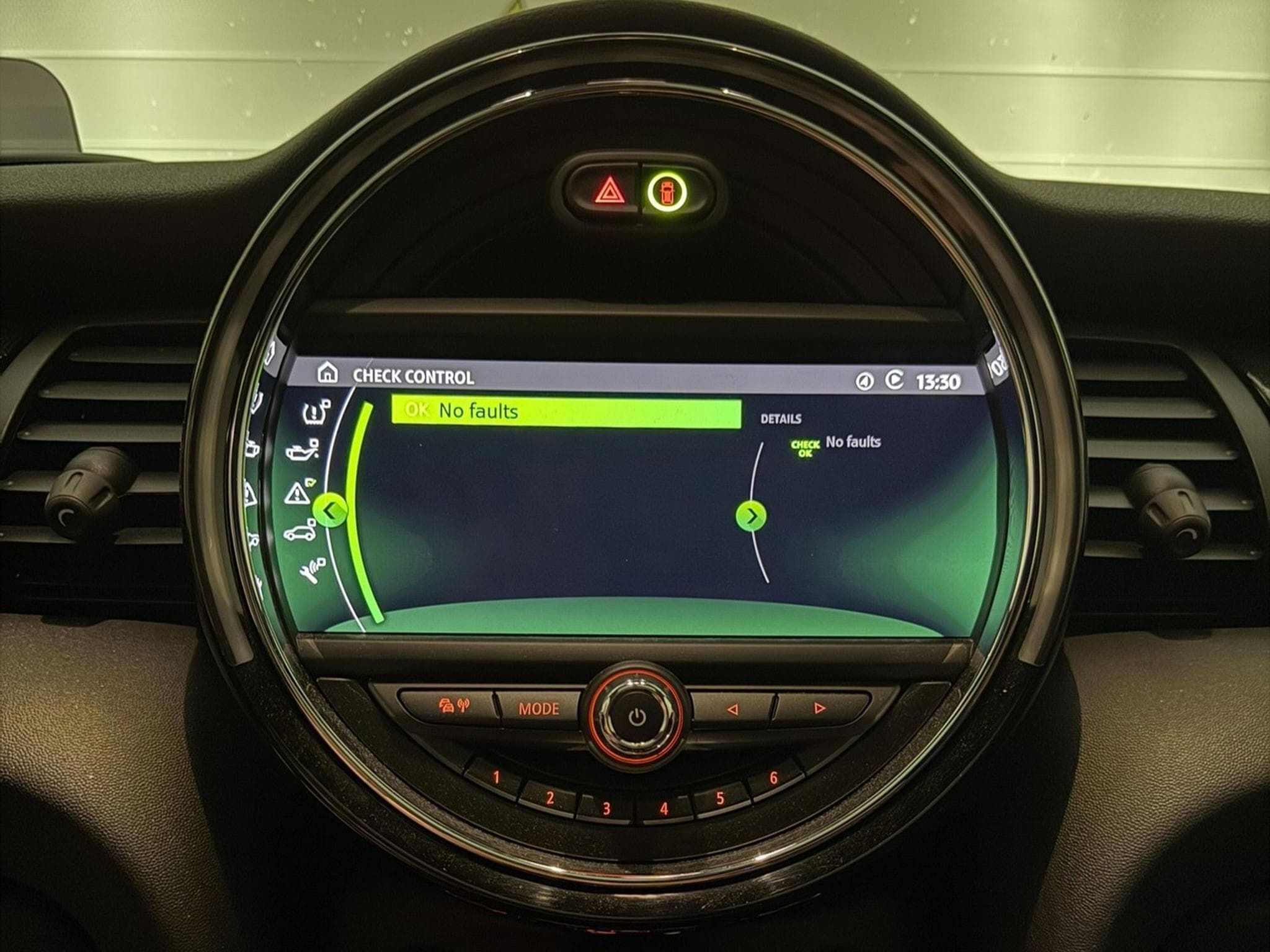 Mini Cooper JCW (2021) - Foto 6
