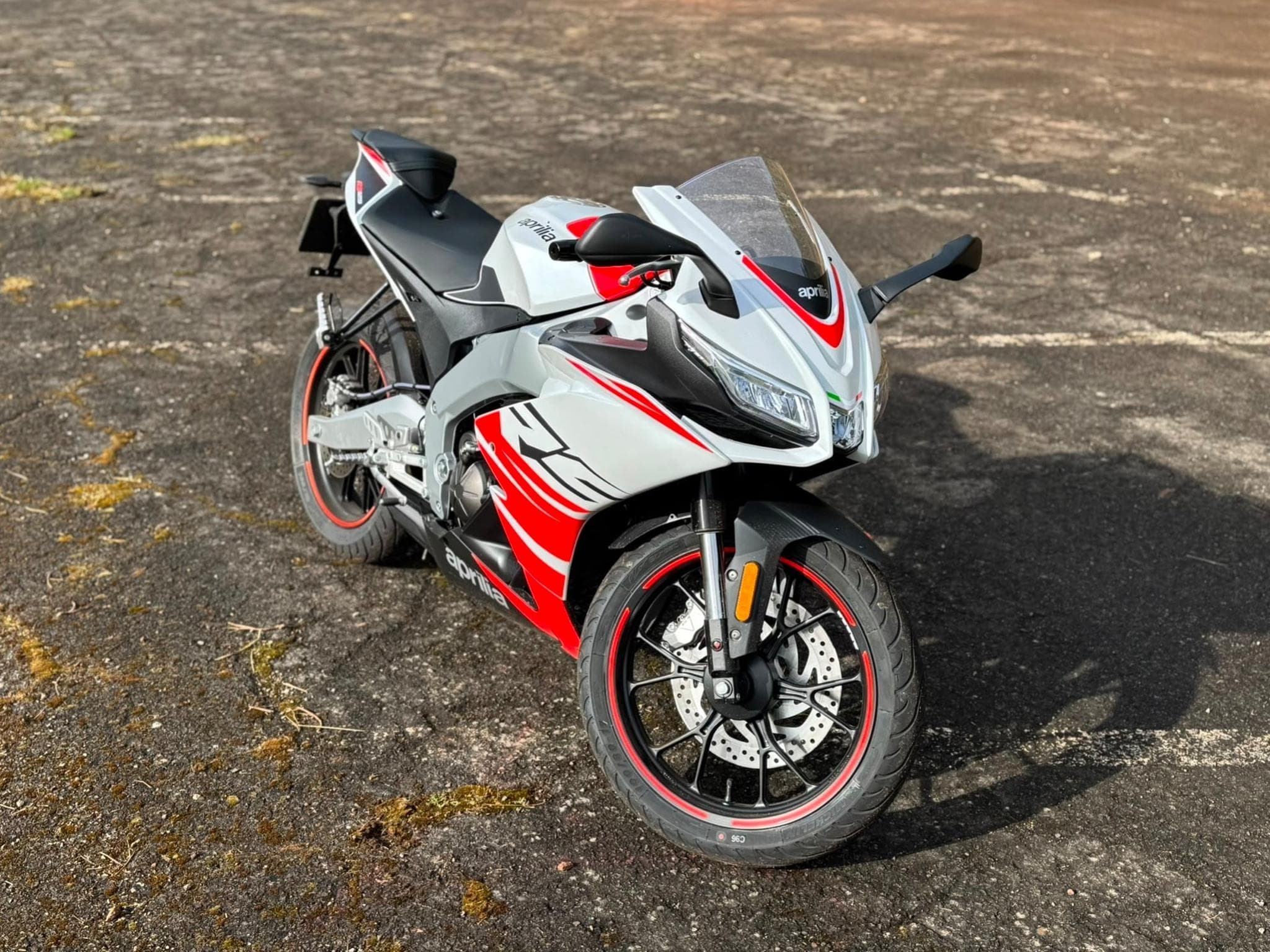 Aprilia RS 125ccm (2025) - Photo 3
