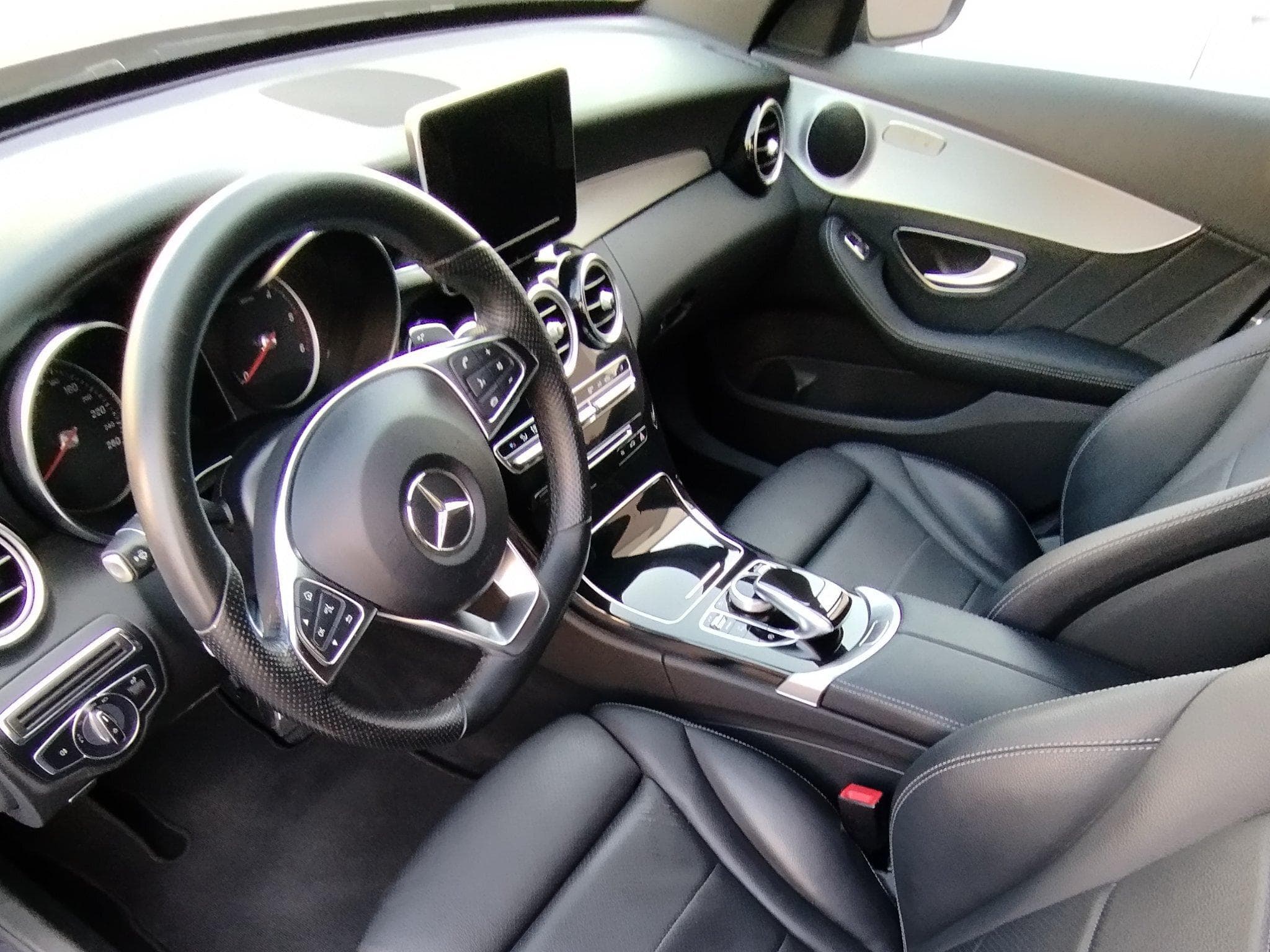 Mercedes C 220 AMG Line (2017) - Photo 3