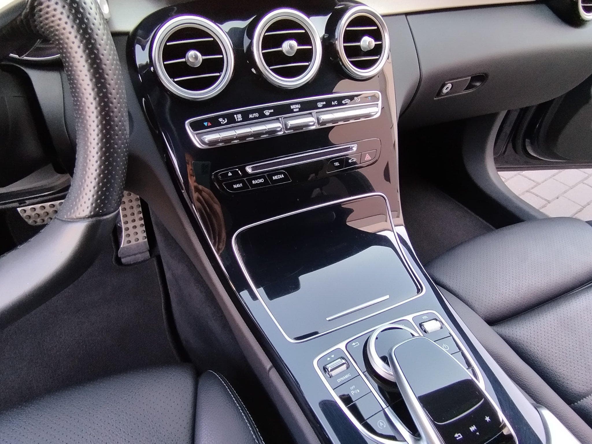 Mercedes C 220 AMG Line (2017) - Photo 4