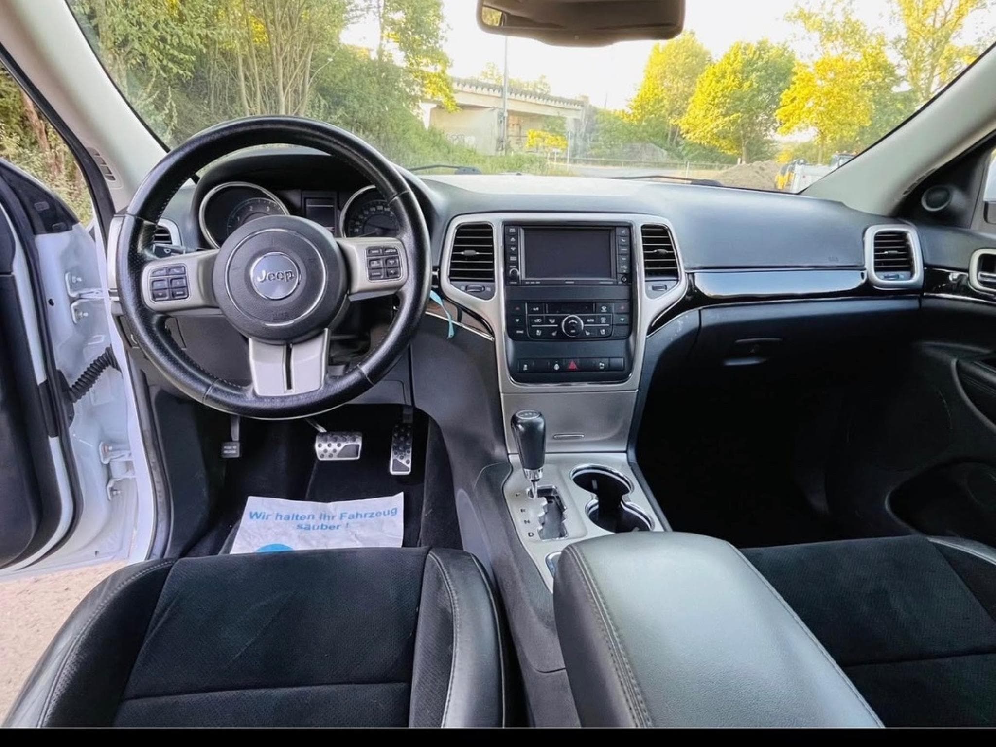 Jeep Cherokee 3.0 V6 CRD 4x4 (2013) - Photo 2