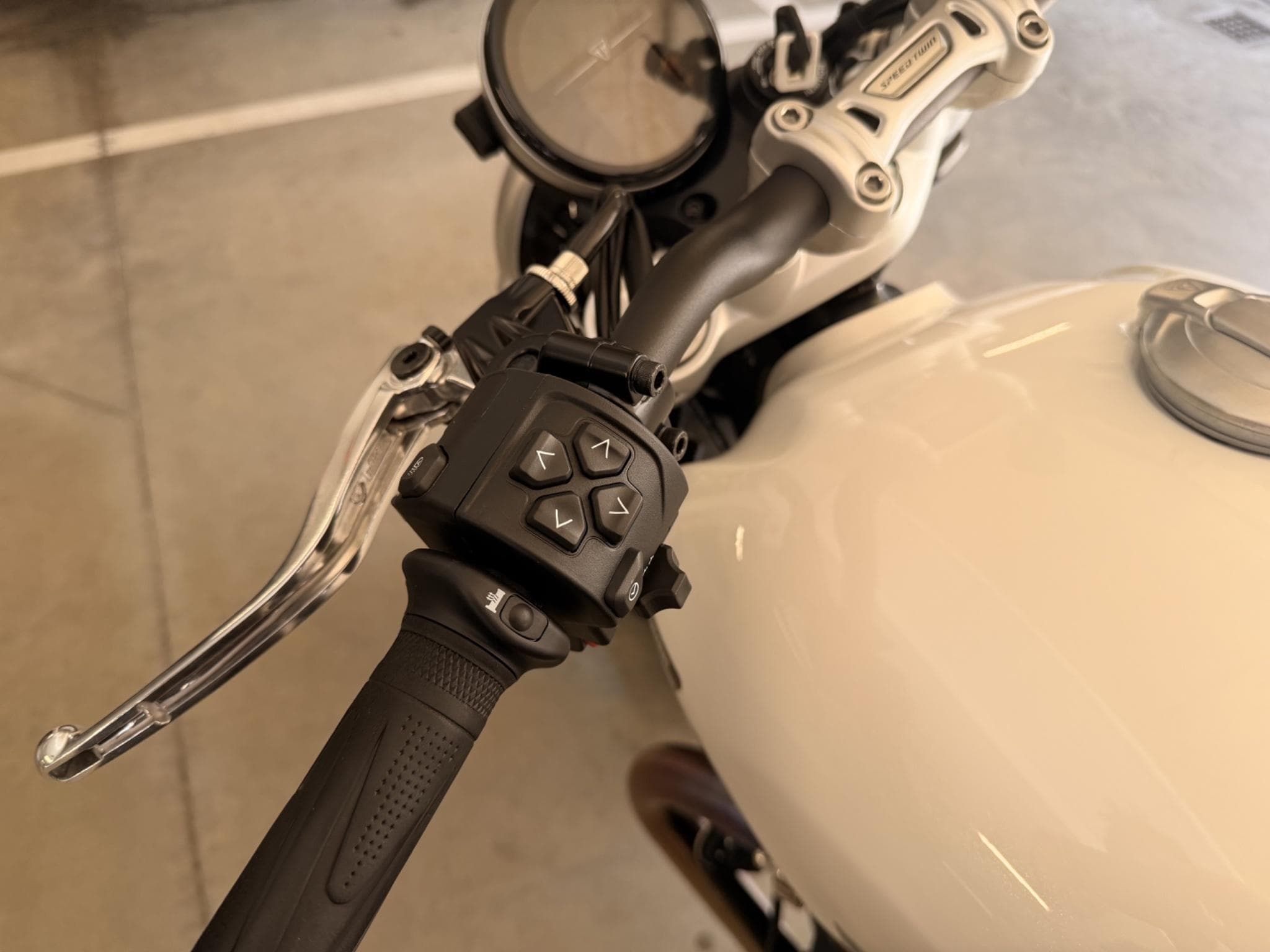 Triumph Speed Twin 1200 (2025) - Foto 8