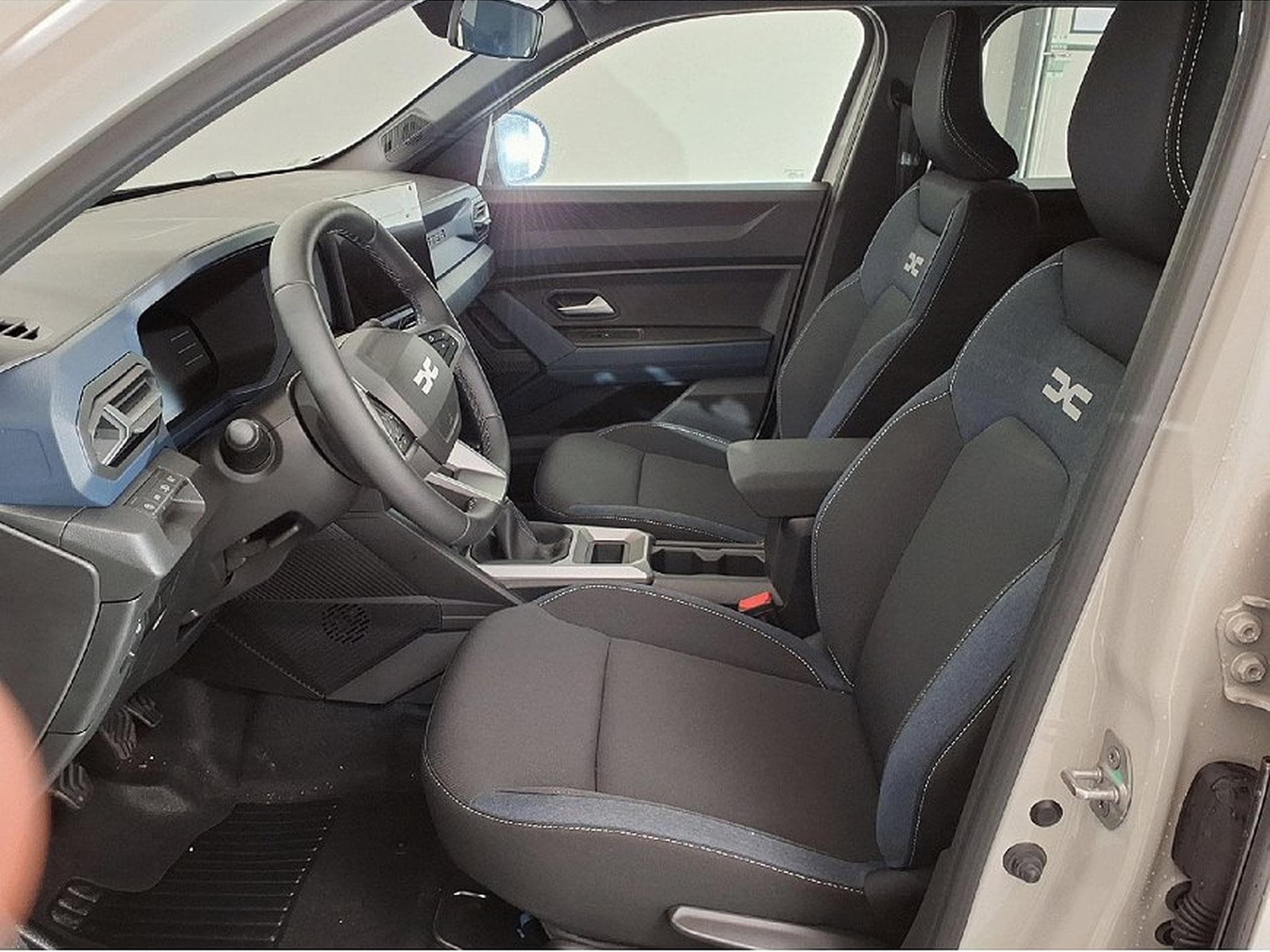 Dacia Duster (2025) - Foto 9