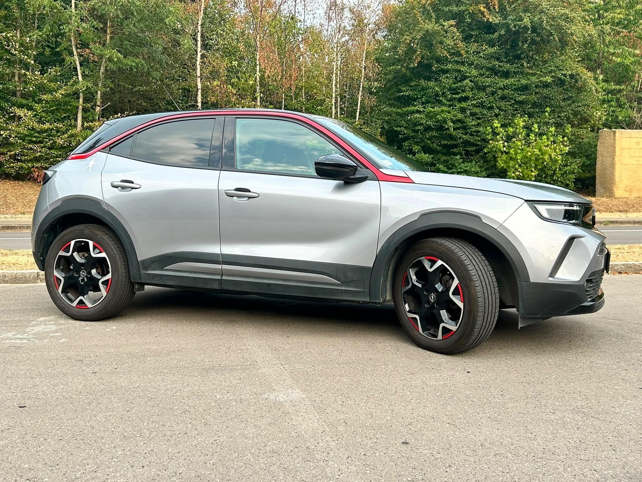 Opel Mokka GS Red Stripe (2022) - Photo 1