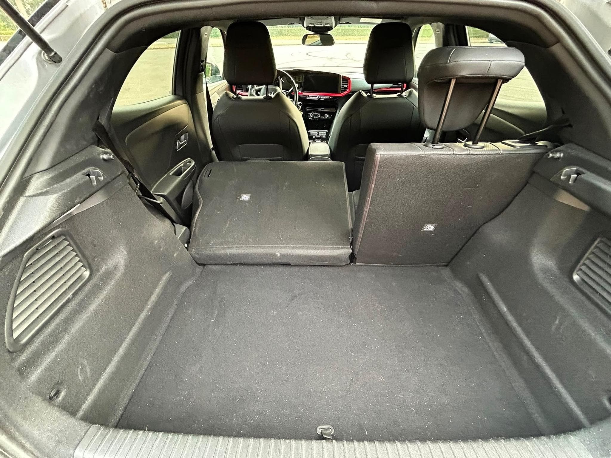 Opel Mokka GS Red Stripe (2022) - Photo 3