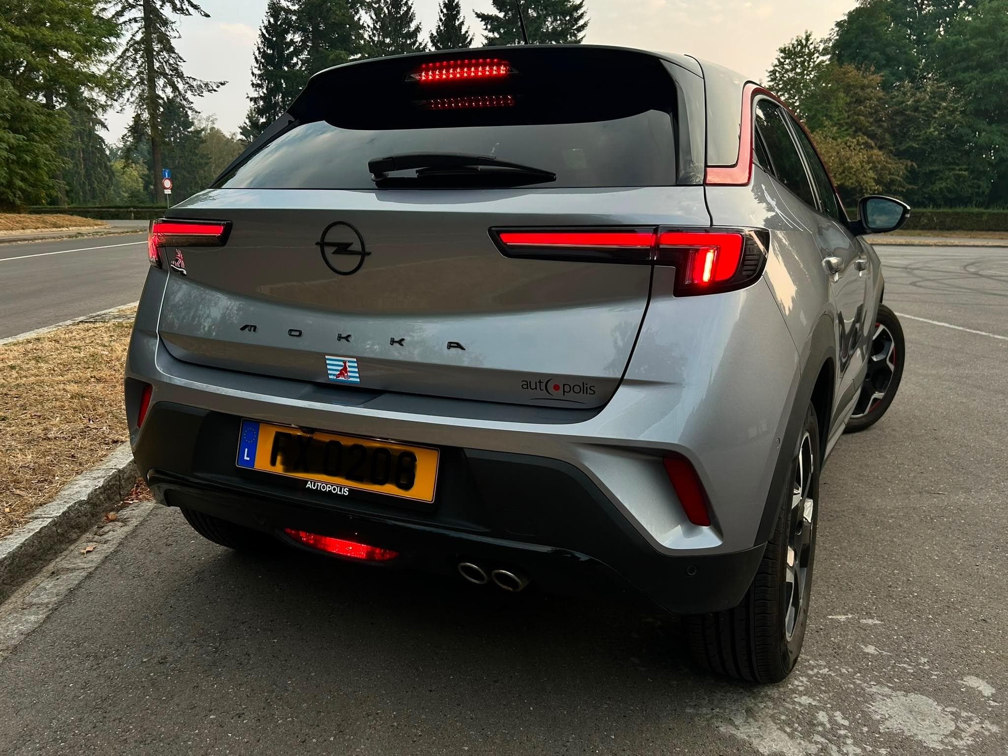 Opel Mokka GS Red Stripe (2022) - Photo 6