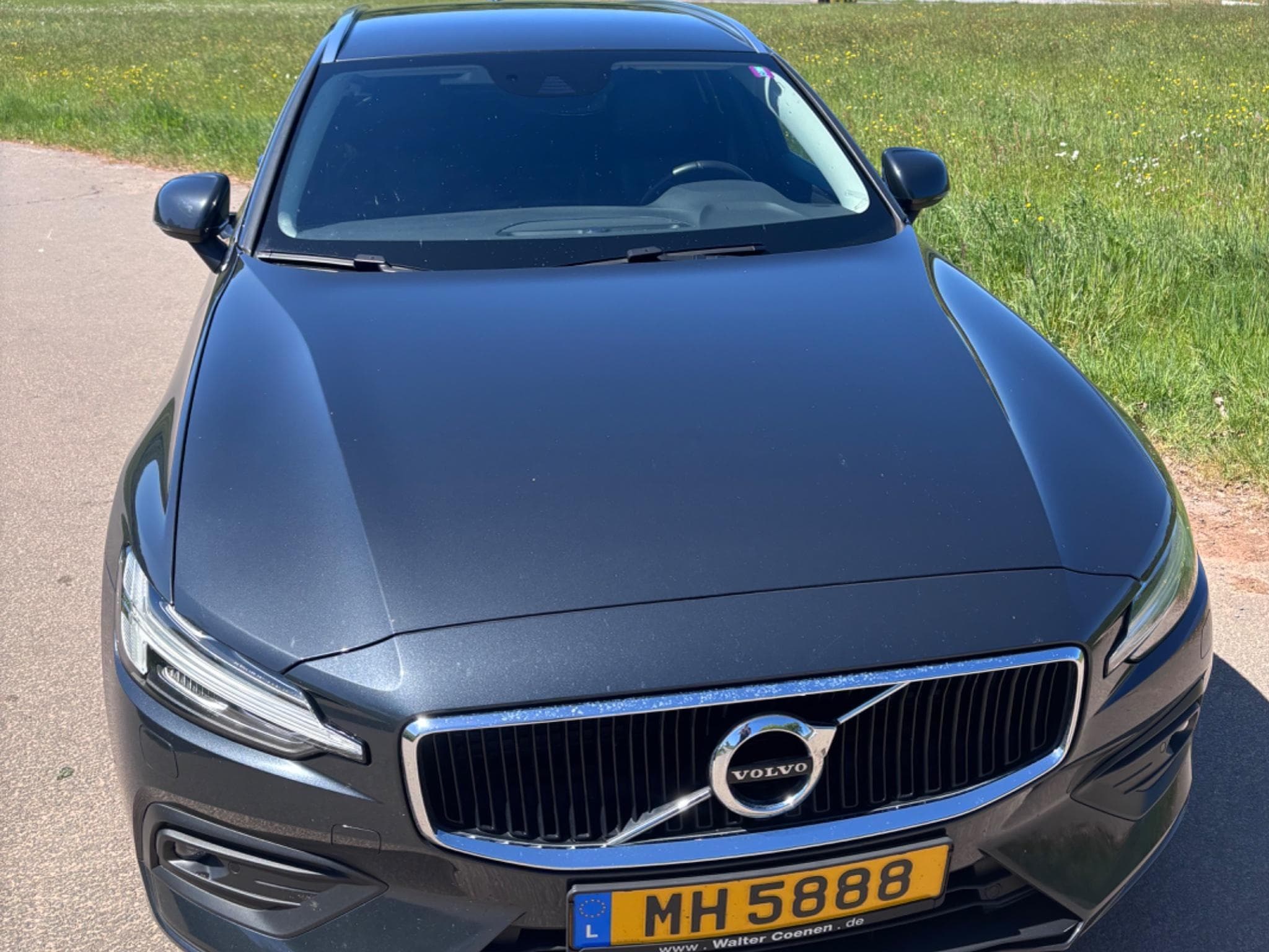 Volvo V60 V60 D4 AWD Geartronic Momentum Pro (2019) - Photo 2
