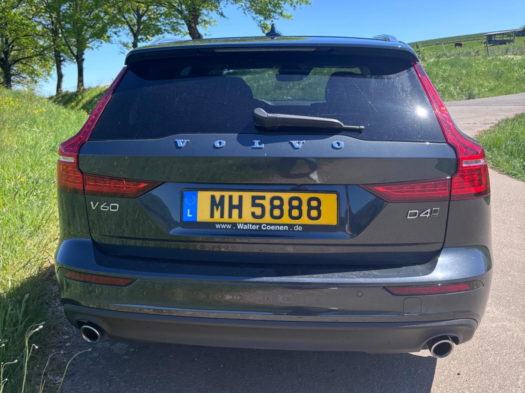 Volvo V60 V60 D4 AWD Geartronic Momentum Pro (2019) - Photo 5