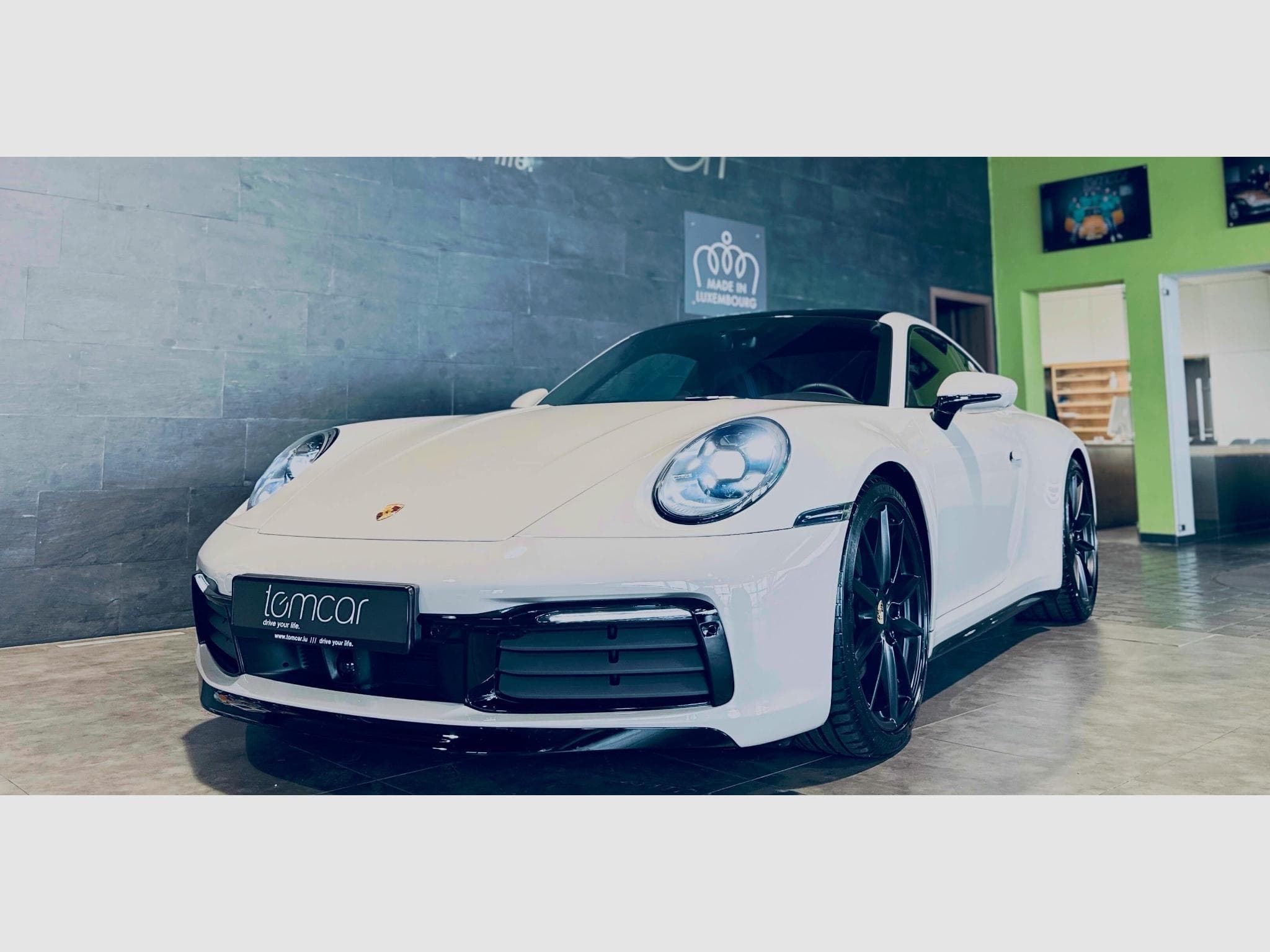 Porsche 992 992 CARRERA 4S COUPE PDK (2025) - Photo 2