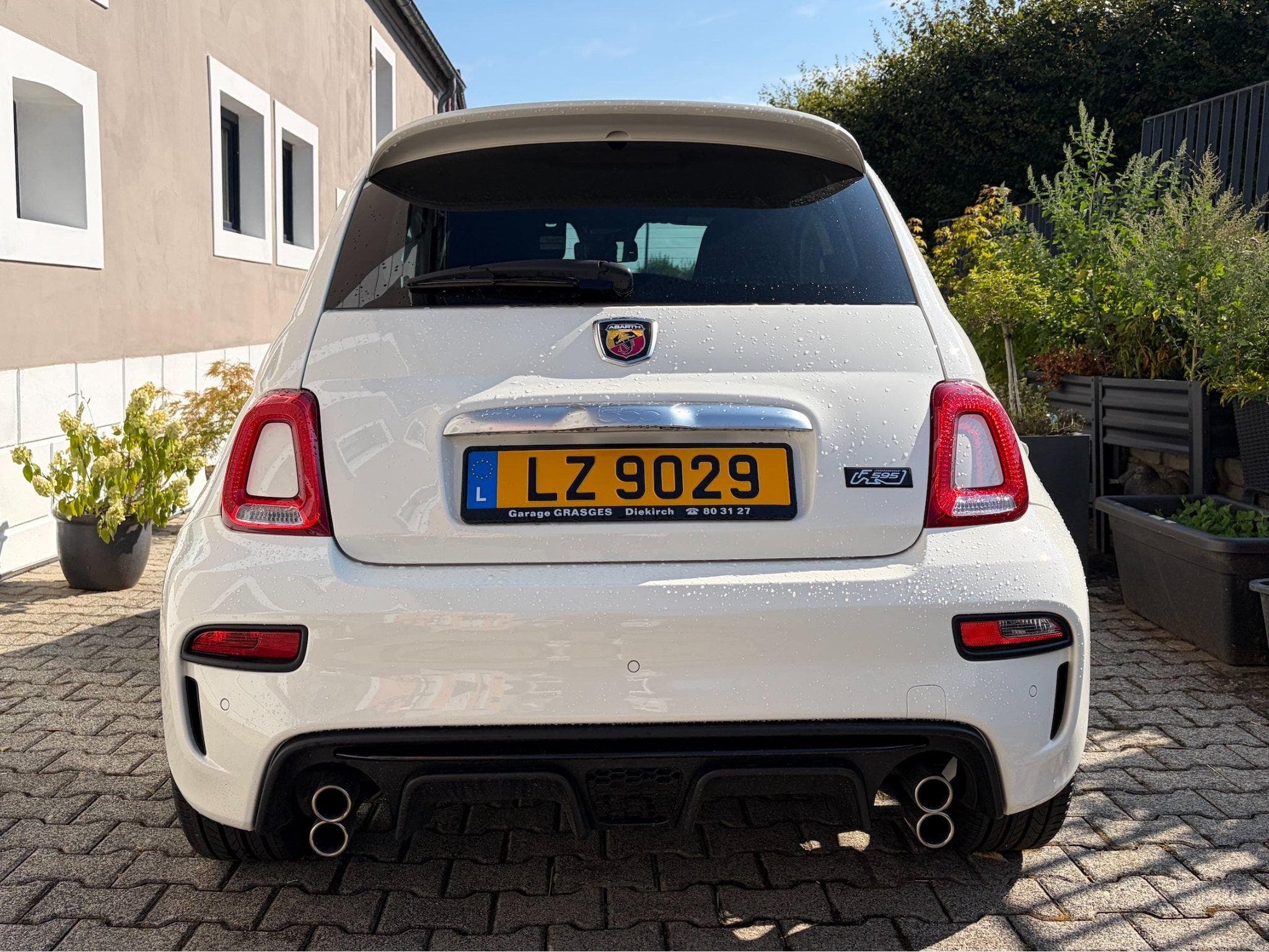 Fiat 500 Abarth (2023) - Photo 3