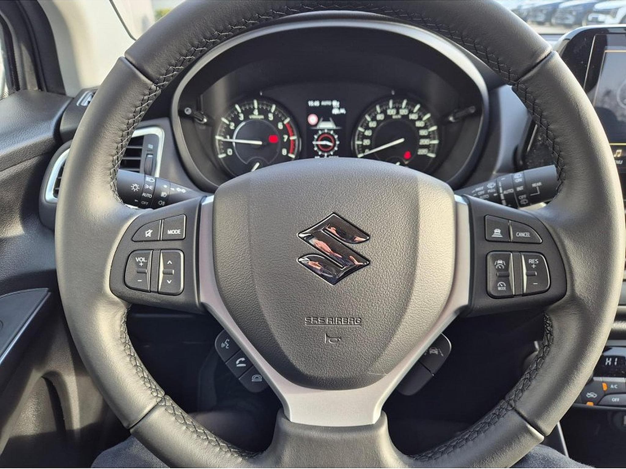 Suzuki S-Cross (2026) - Photo 15