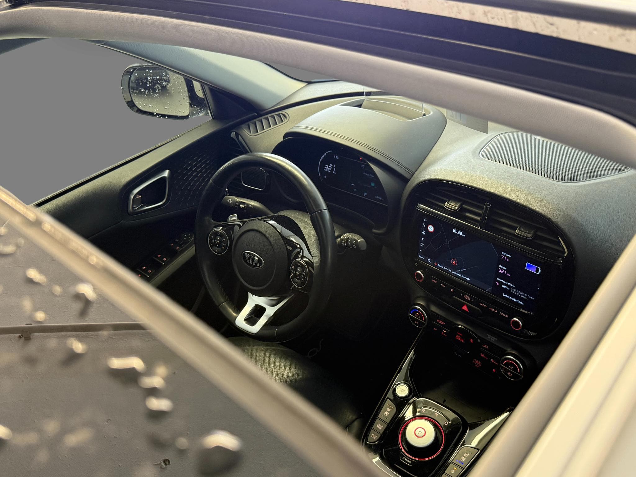 Kia Soul e-Soul More 64 kWh 204ch (2022) - Photo 10
