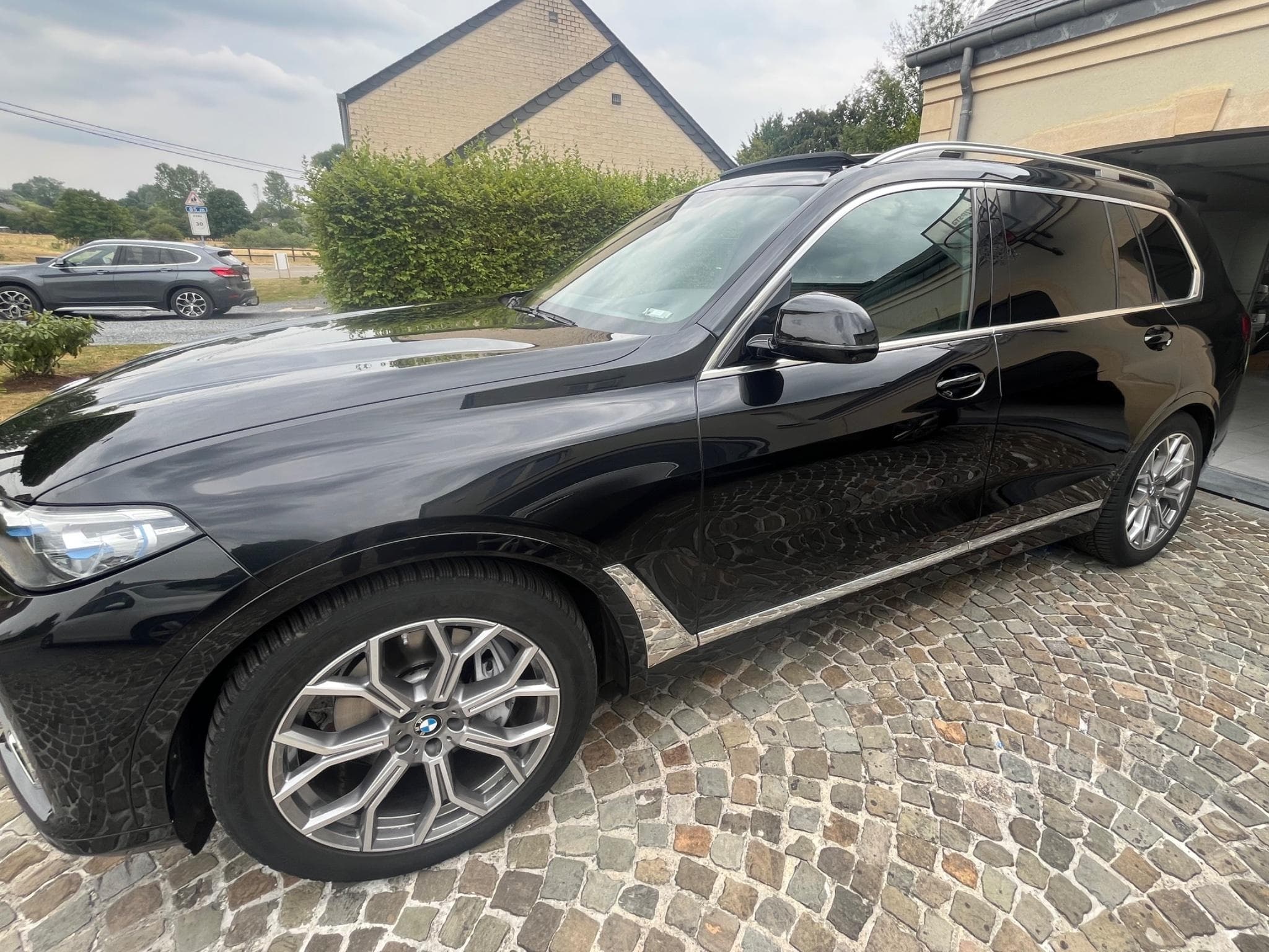 BMW X7 Pure Excellence (2022) - Photo 3