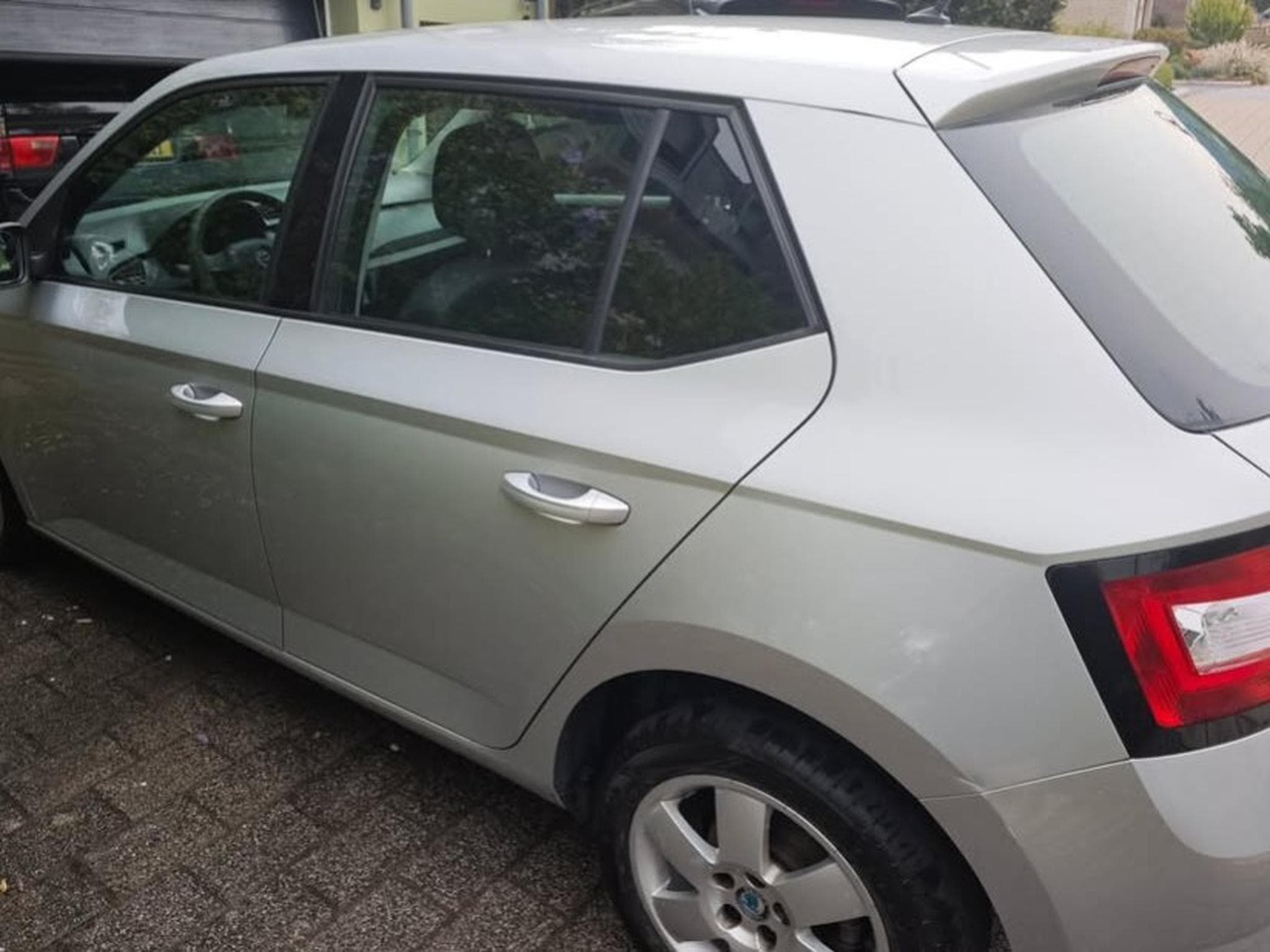 Skoda Fabia 1,2 TSI 90 PS (2015) - Photo 2