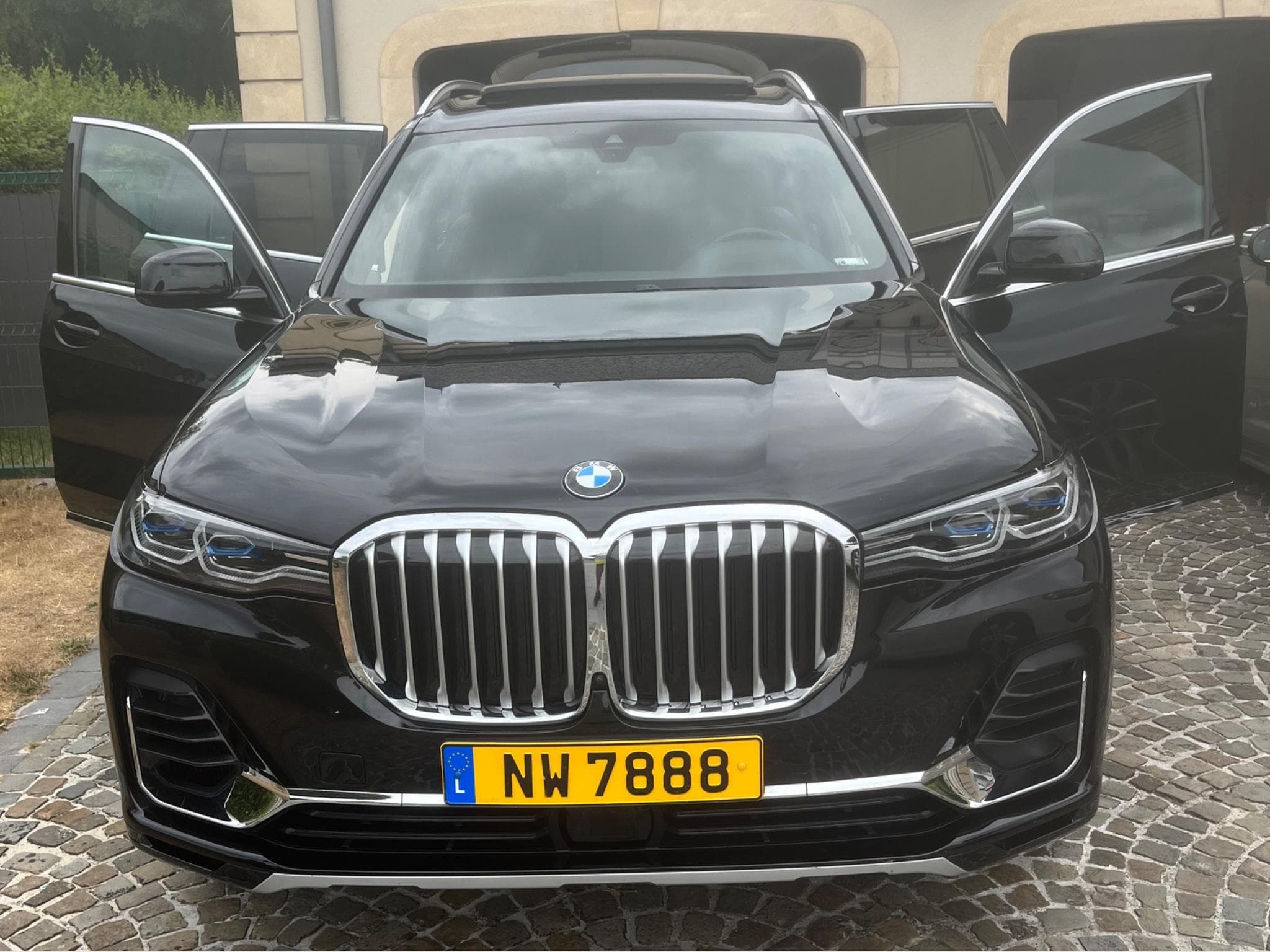 BMW X7 Pure Excellence (2022) - Photo 1