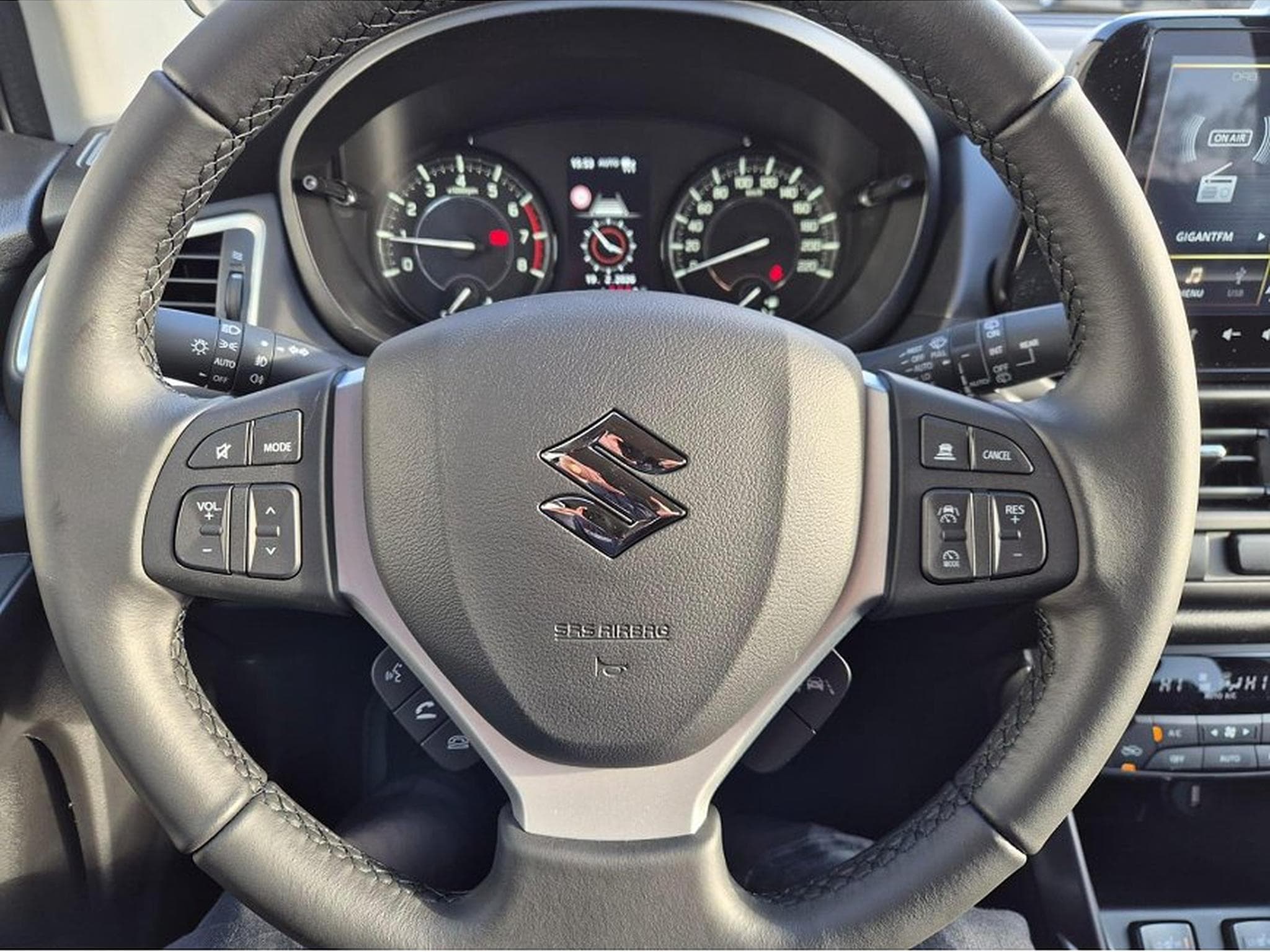 Suzuki S-Cross (2026) - Photo 15