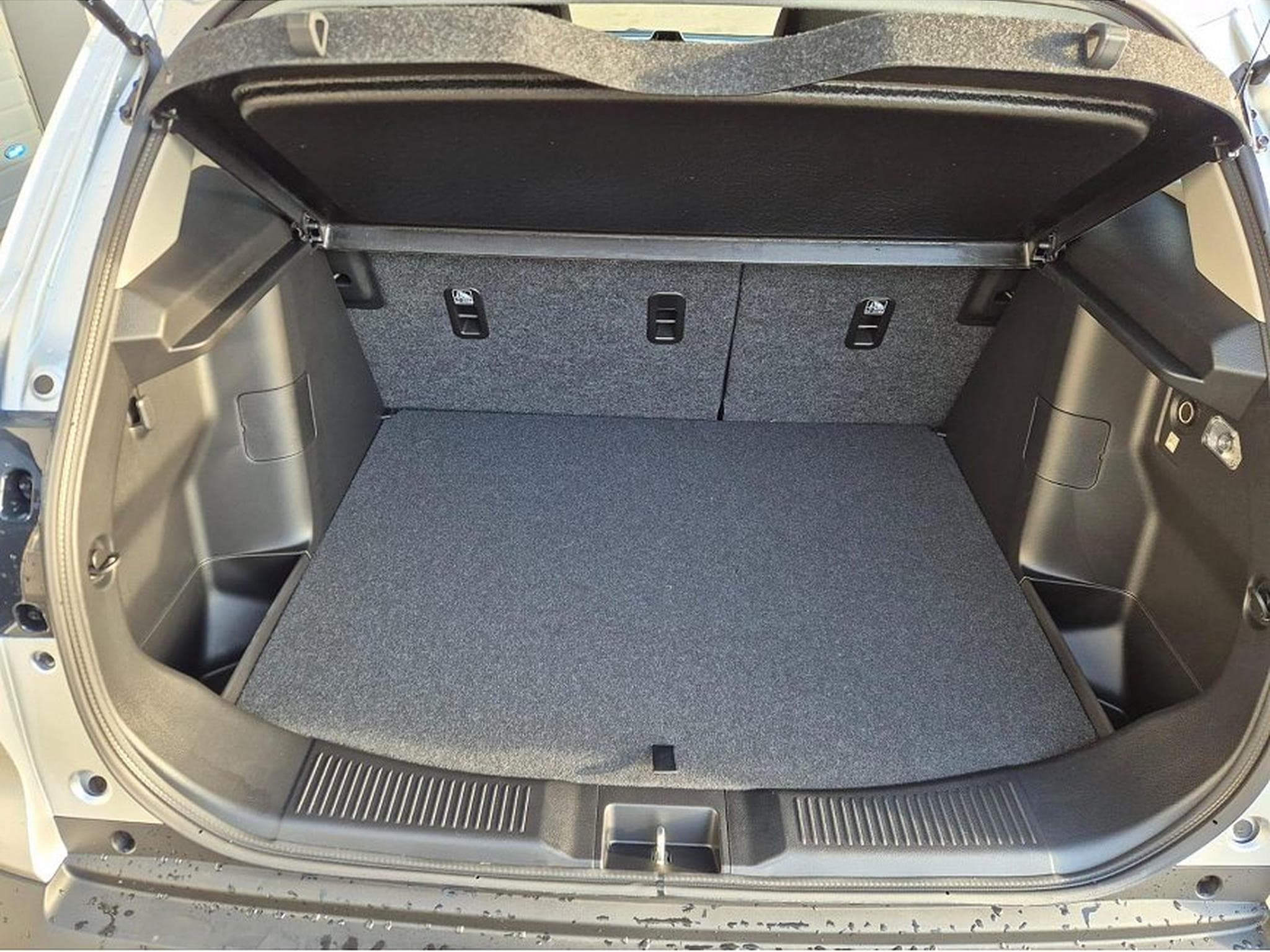 Suzuki S-Cross (2026) - Photo 9