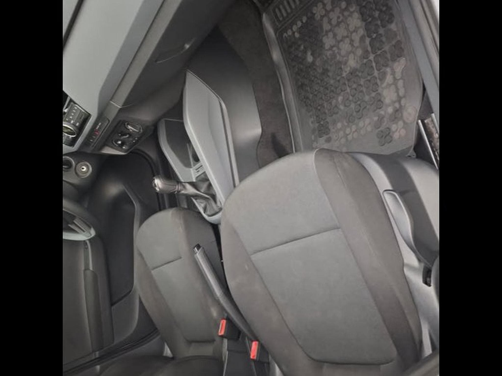 Skoda Fabia 1,2 TSI 90 PS (2015) - Photo 7