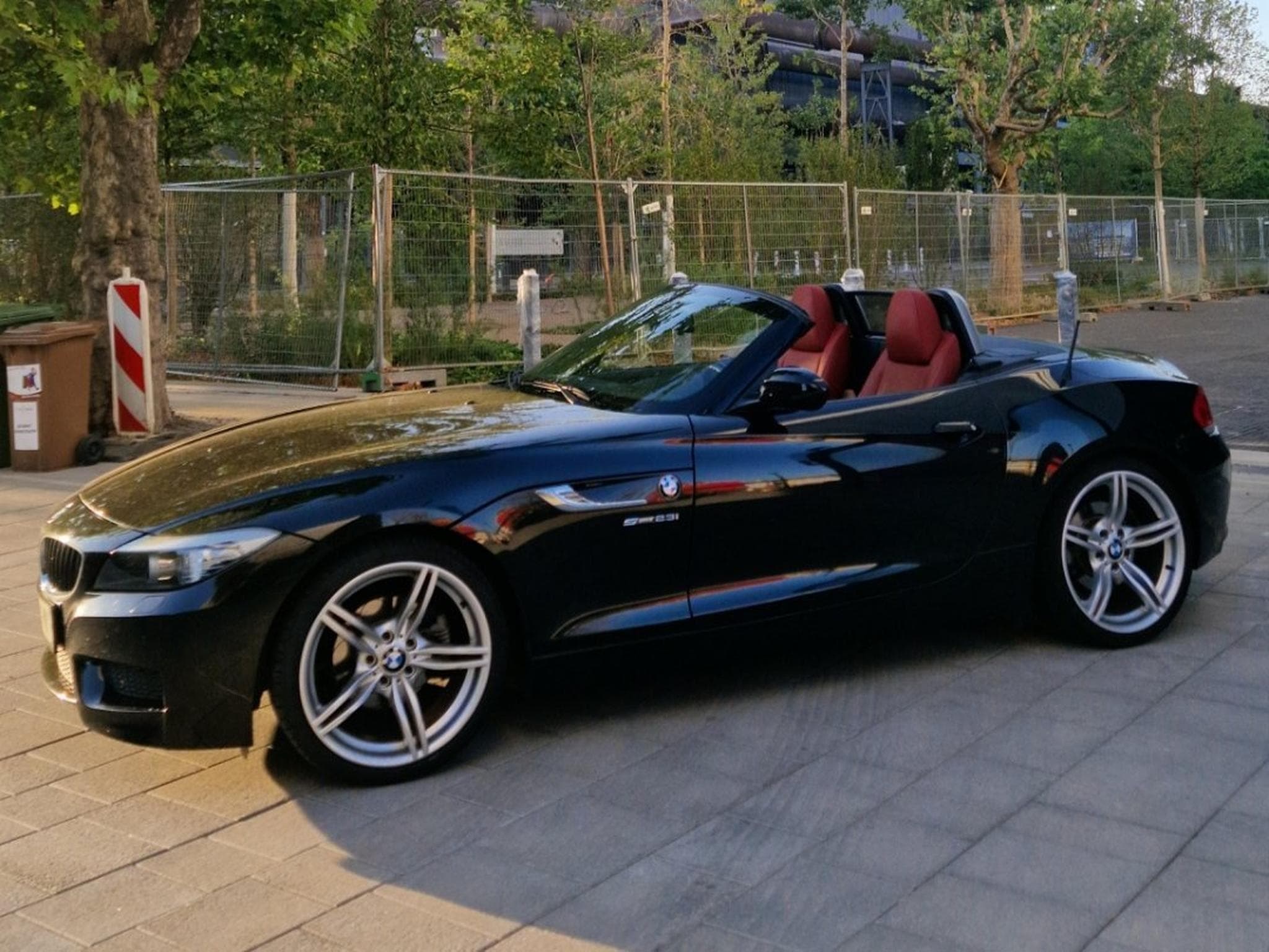 BMW Z4 M sport (2011) - Photo 1