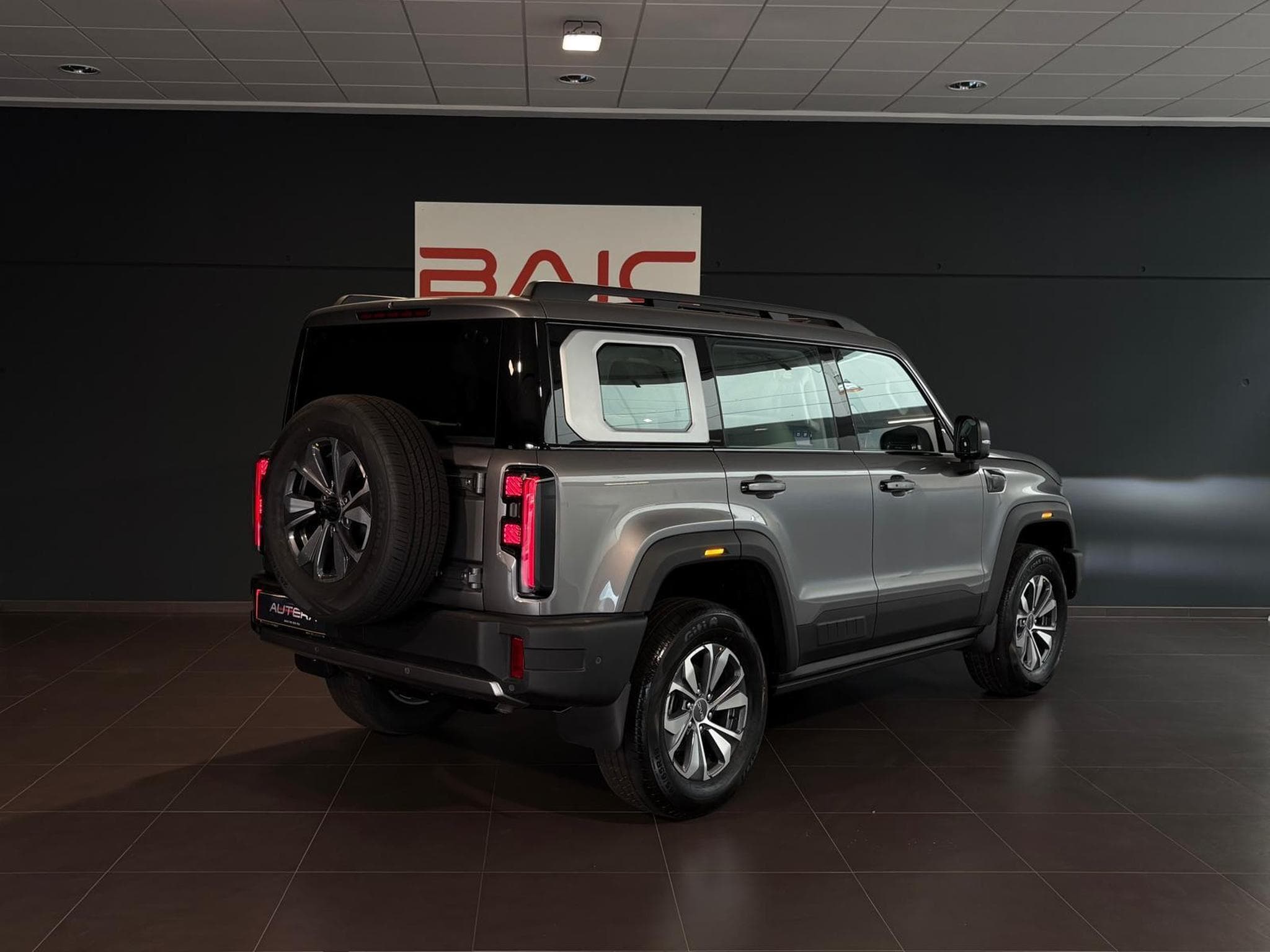 Baic BJ40 4X4 FULL OPTIONS (2026) - Photo 4
