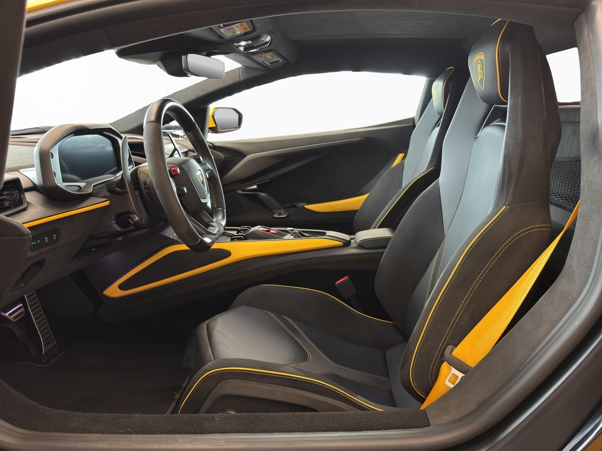 Lamborghini Revuelto 2025 (2026) - Foto 6