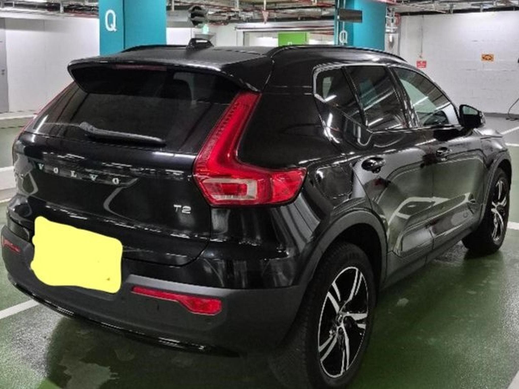Volvo XC40 T2 automatic Essence Plus Dark (2022) - Photo 3