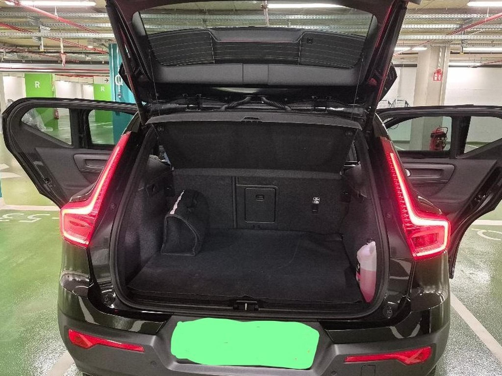 Volvo XC40 T2 automatic Essence Plus Dark (2022) - Photo 5