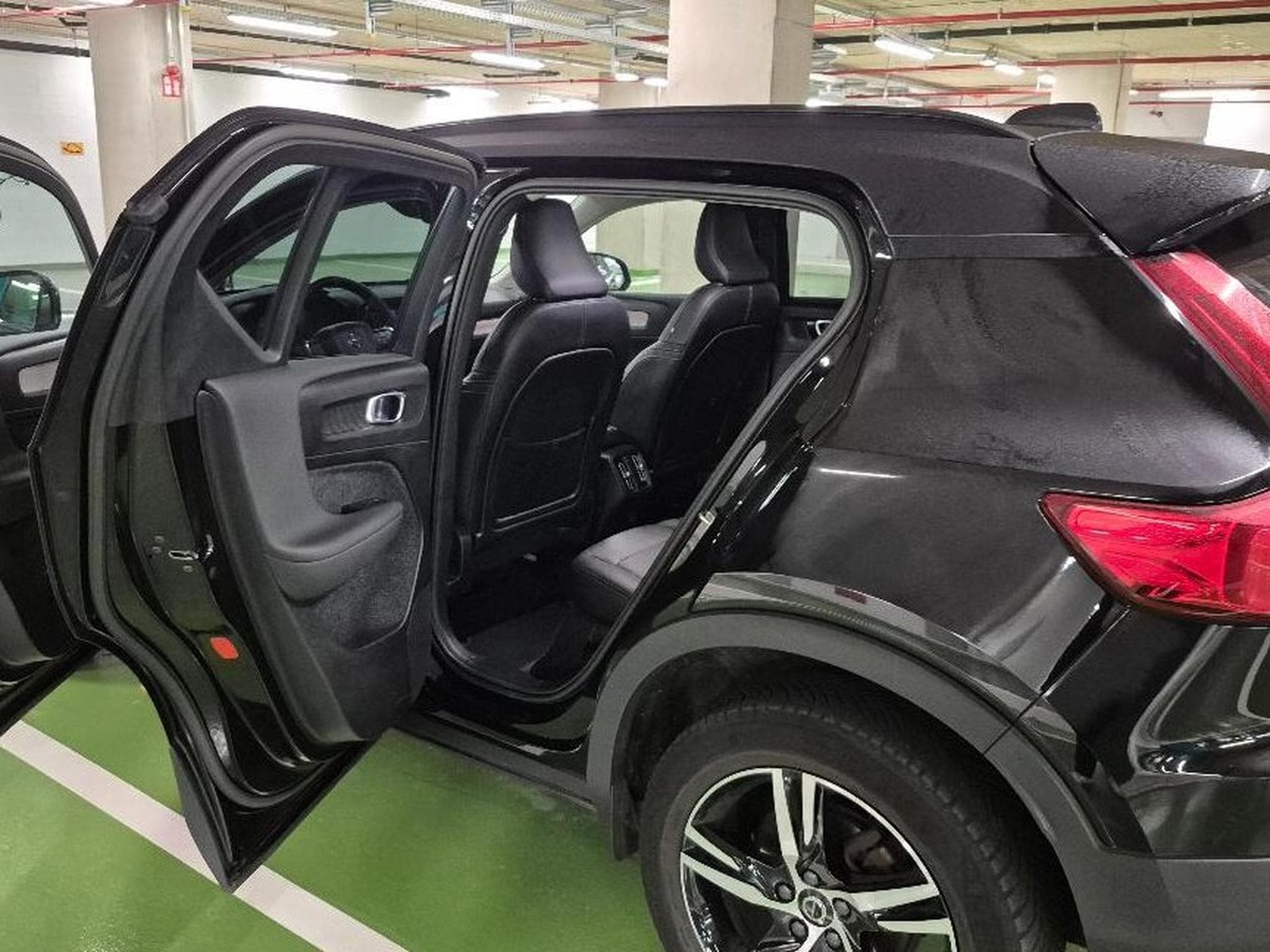 Volvo XC40 T2 automatic Essence Plus Dark (2022) - Photo 9