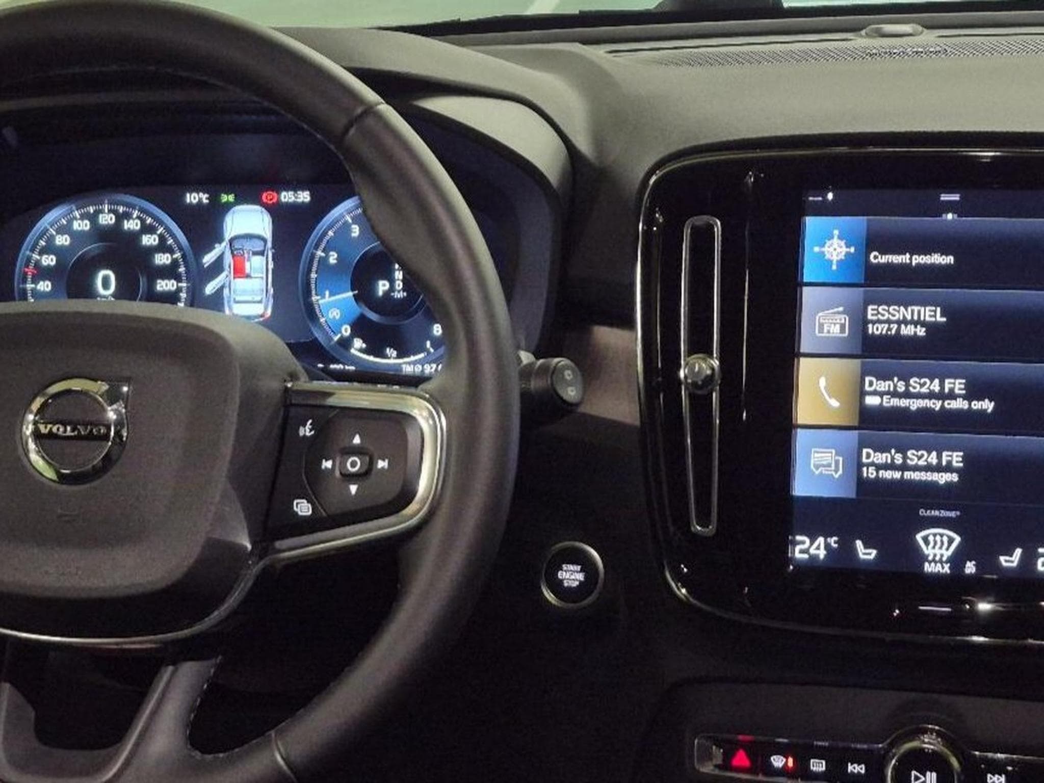 Volvo XC40 T2 automatic Essence Plus Dark (2022) - Photo 13