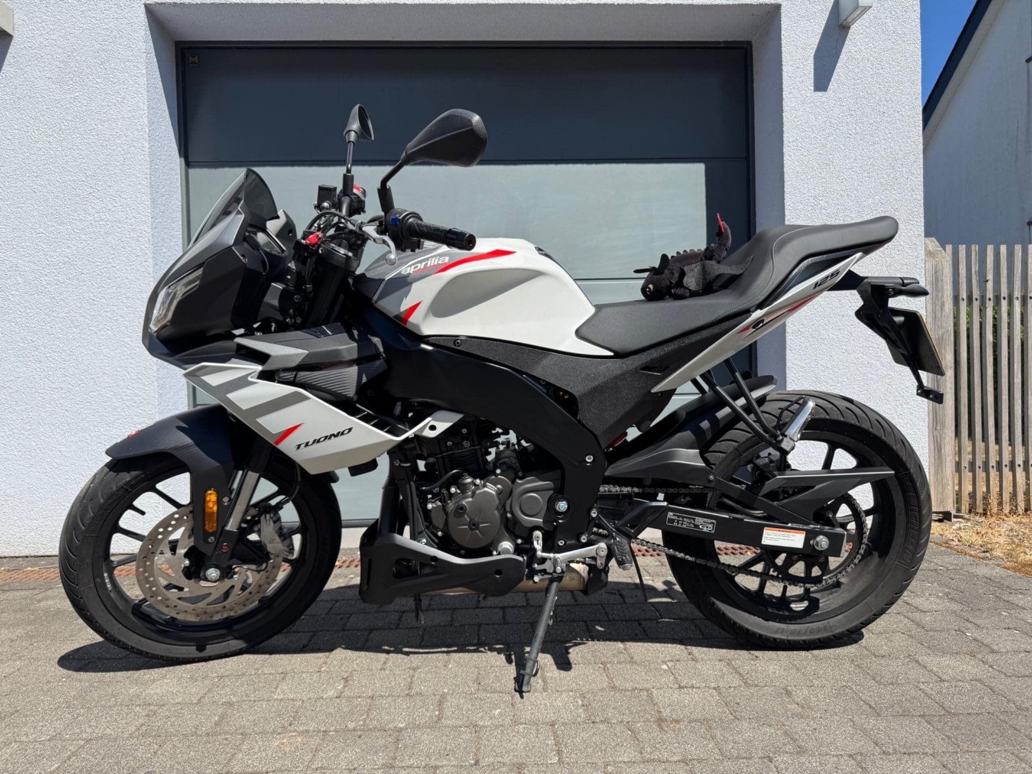 Aprilia Tuono Tuono 125 (2023) - Foto 1