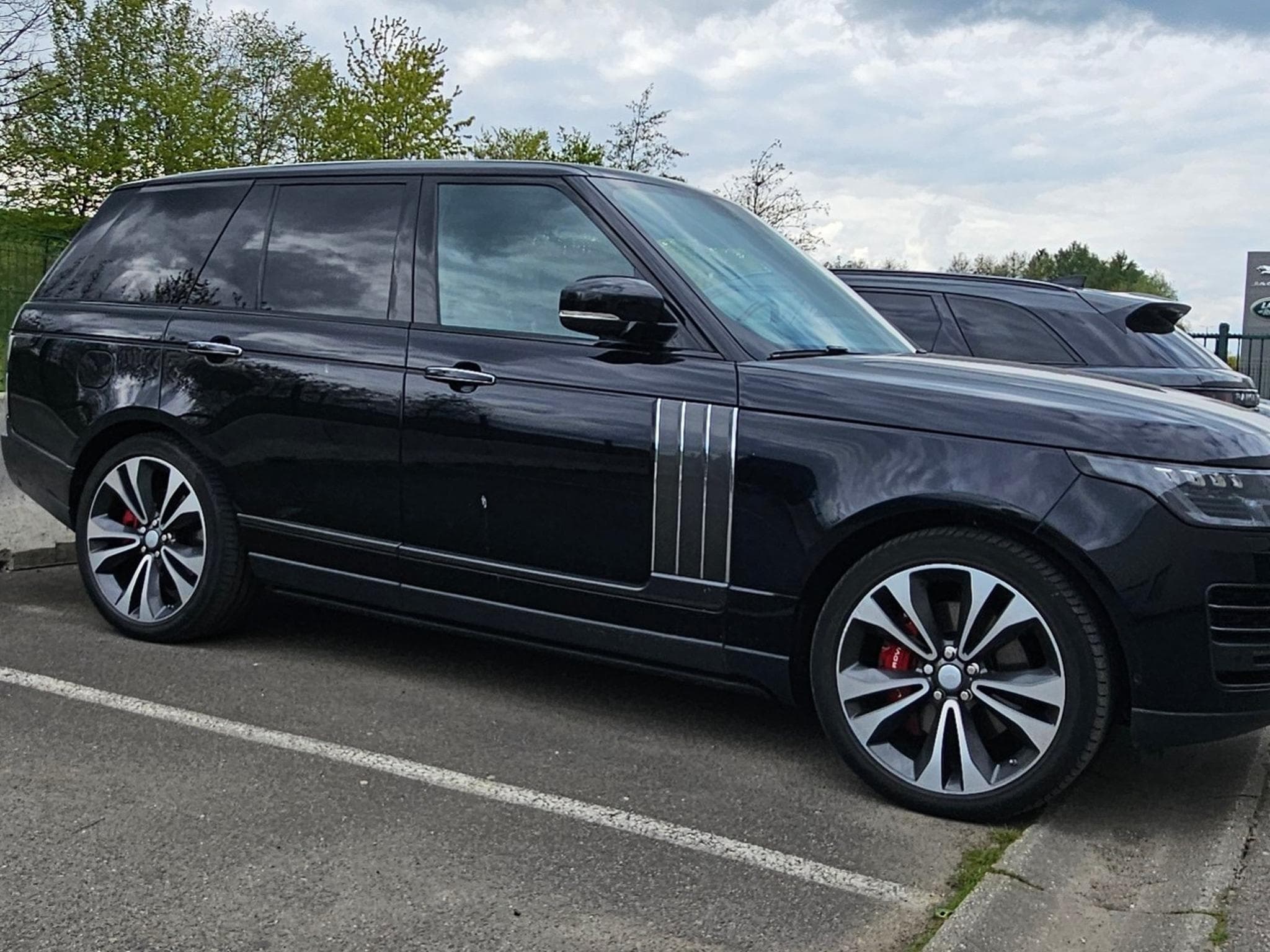 Land-Rover Range Rover SVO (2018) - Photo 1