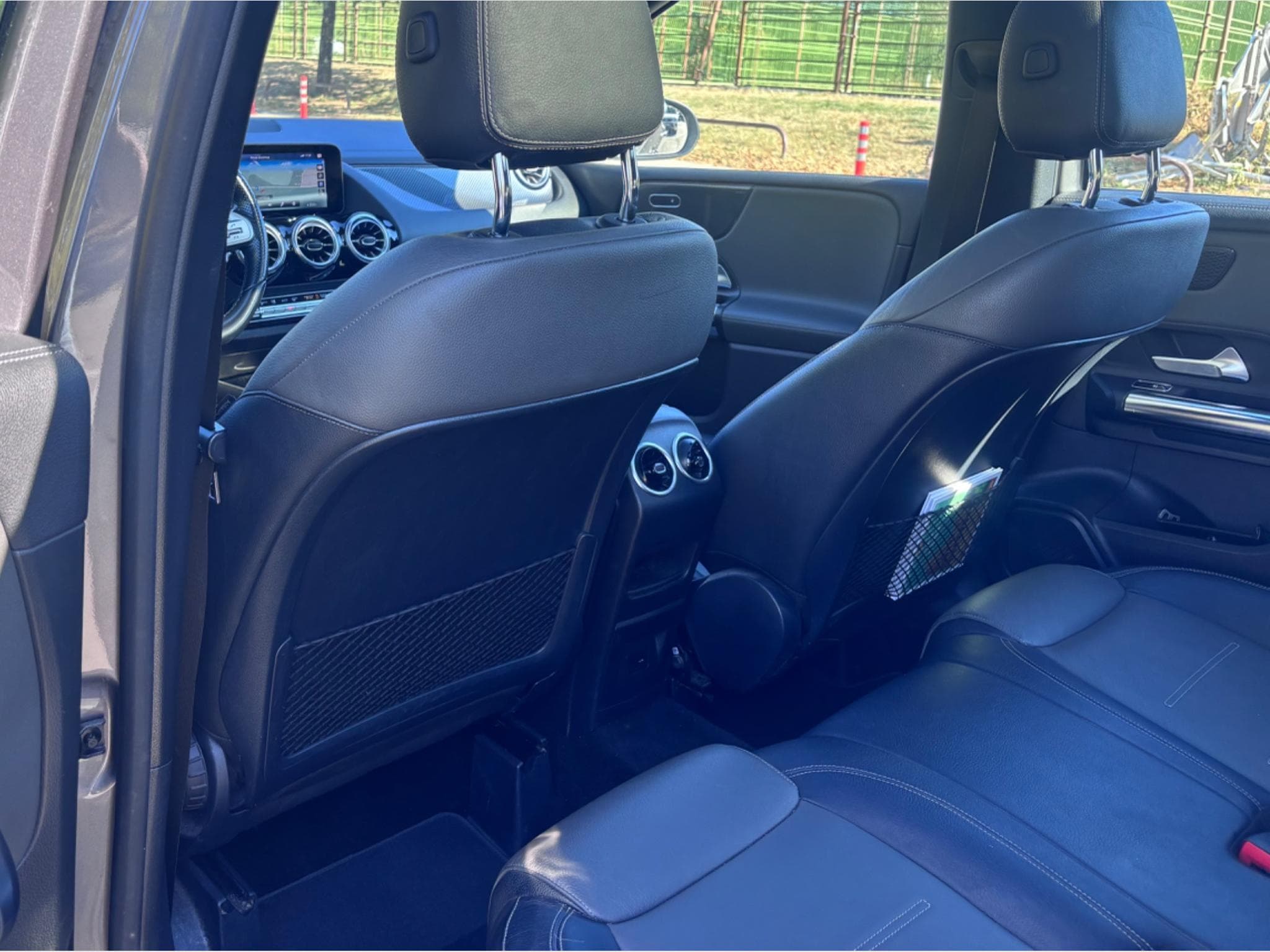 Mercedes B 180 Pack amg Line (2021) - Photo 2