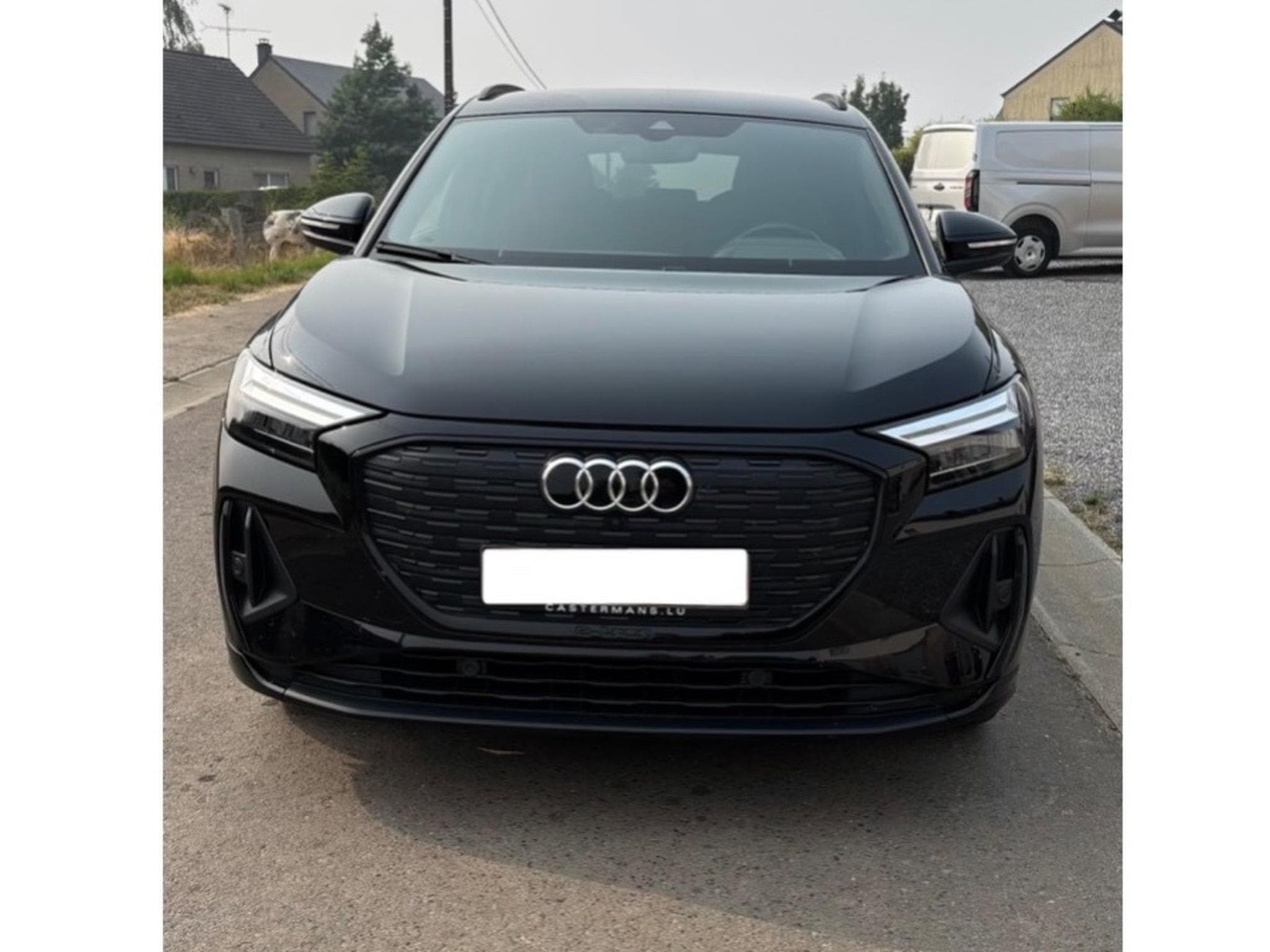 Audi Q4 e-tron S-line (2021) - Photo 1
