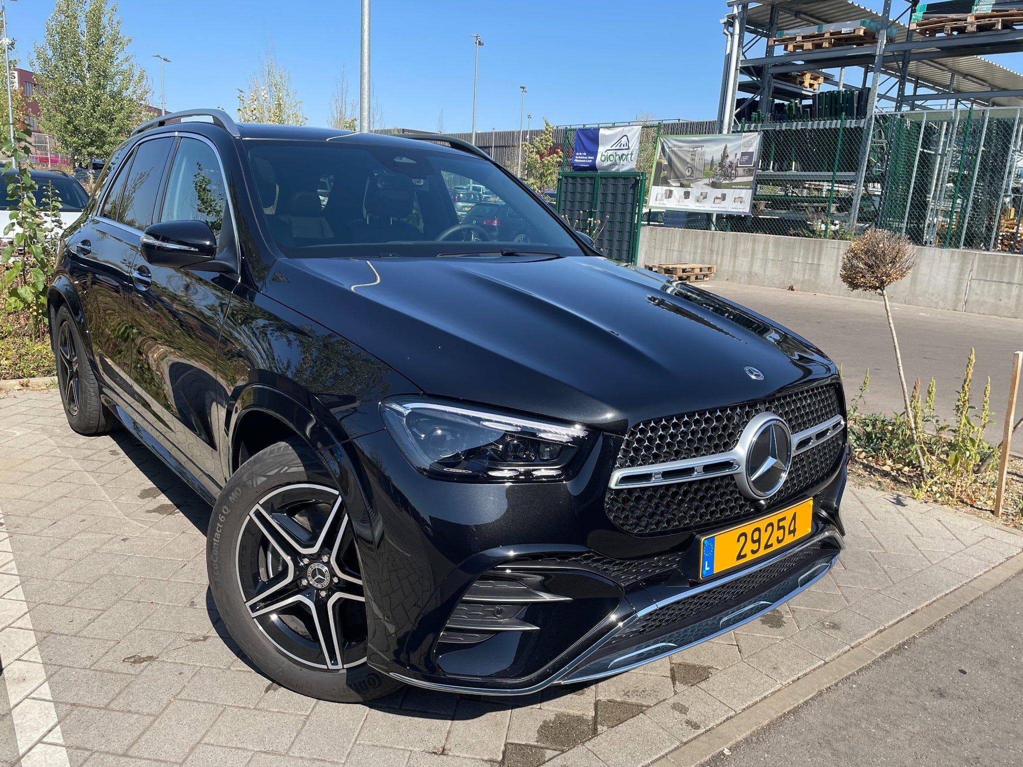 Mercedes GLE 300 4Matic 4WD Premium Full Options (2026) - Photo 2