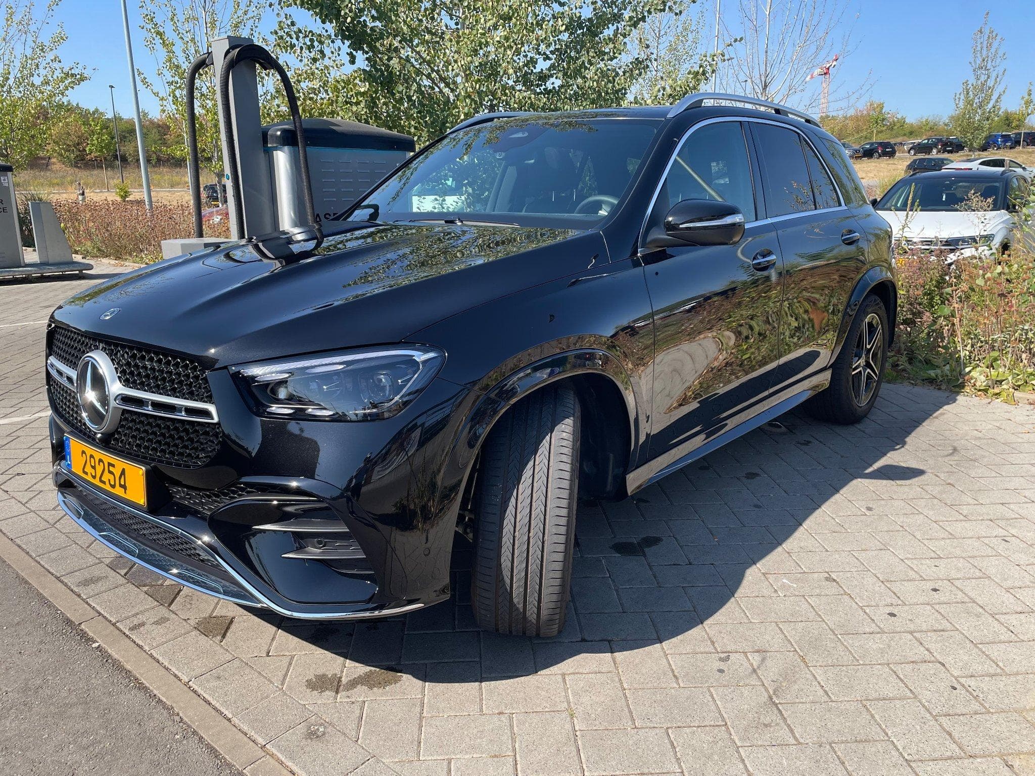 Mercedes GLE 300 4Matic 4WD Premium Full Options (2026) - Photo 3