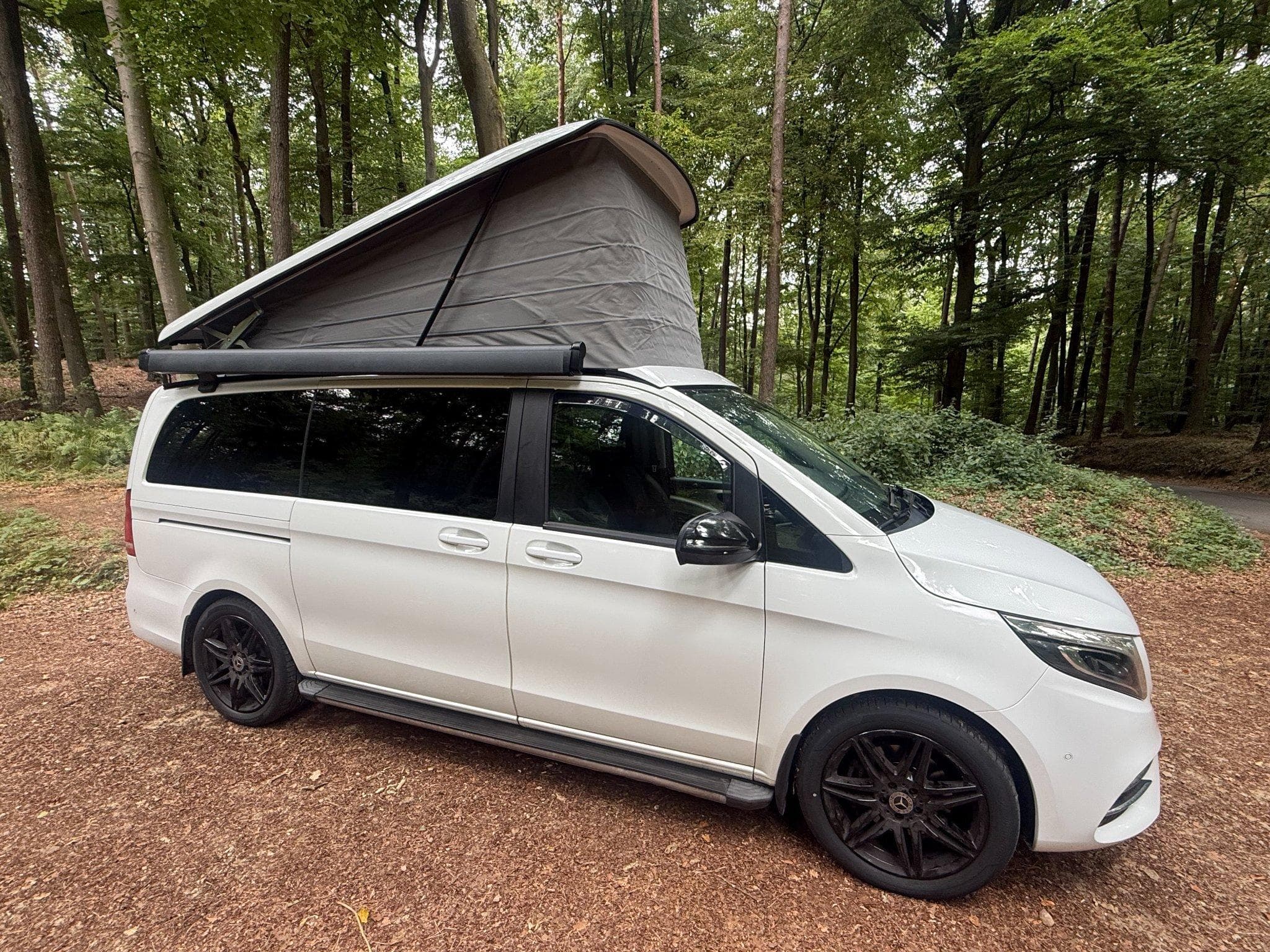 Mercedes Classe V V300d 4Matic Marco Polo AMG Line (2019) - Photo 4