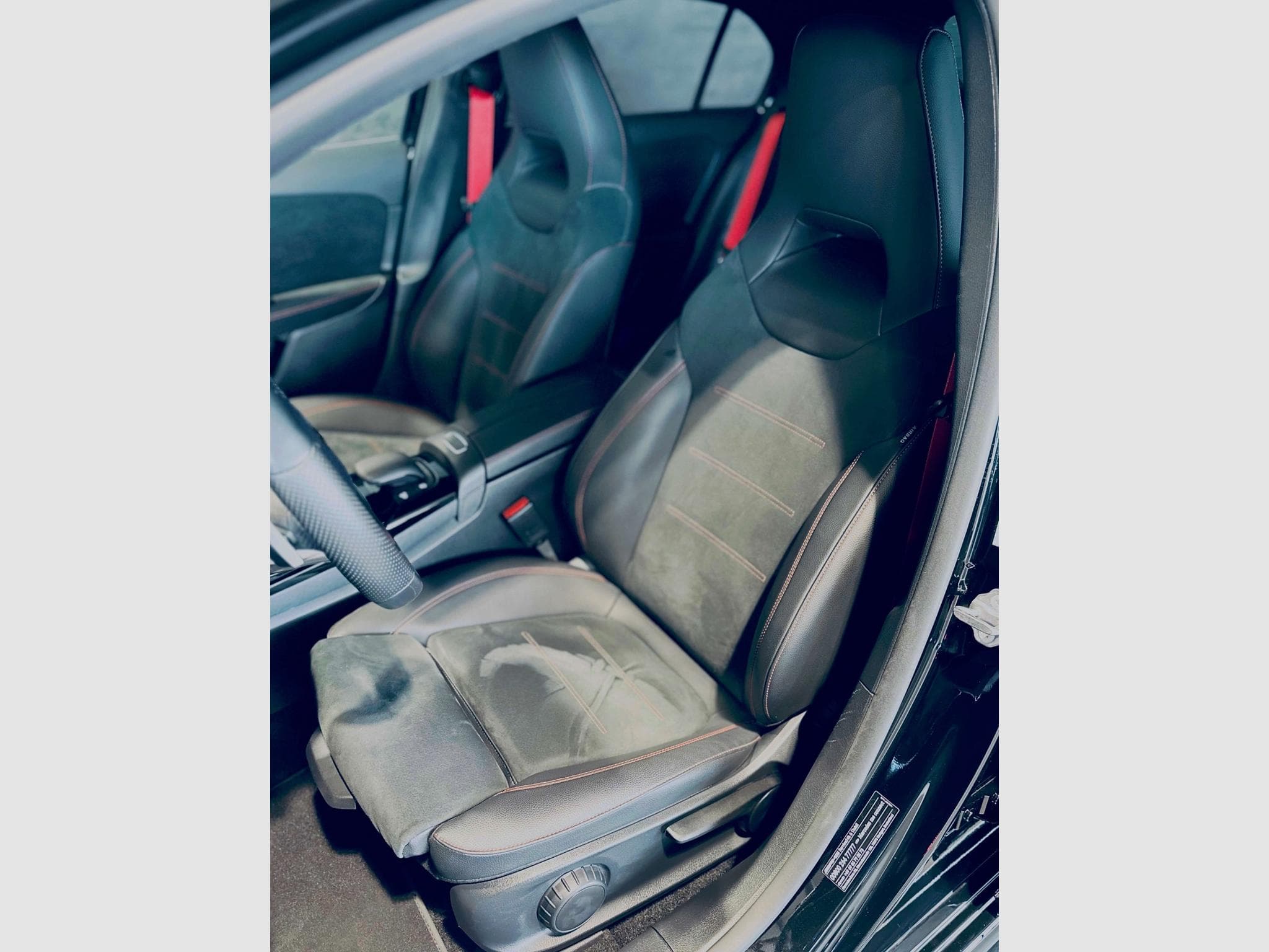 Mercedes A 35 AMG AMG A 35 TURBO 4MATIC SPEEDSHIFT 7G-DCT (2022) - Photo 8
