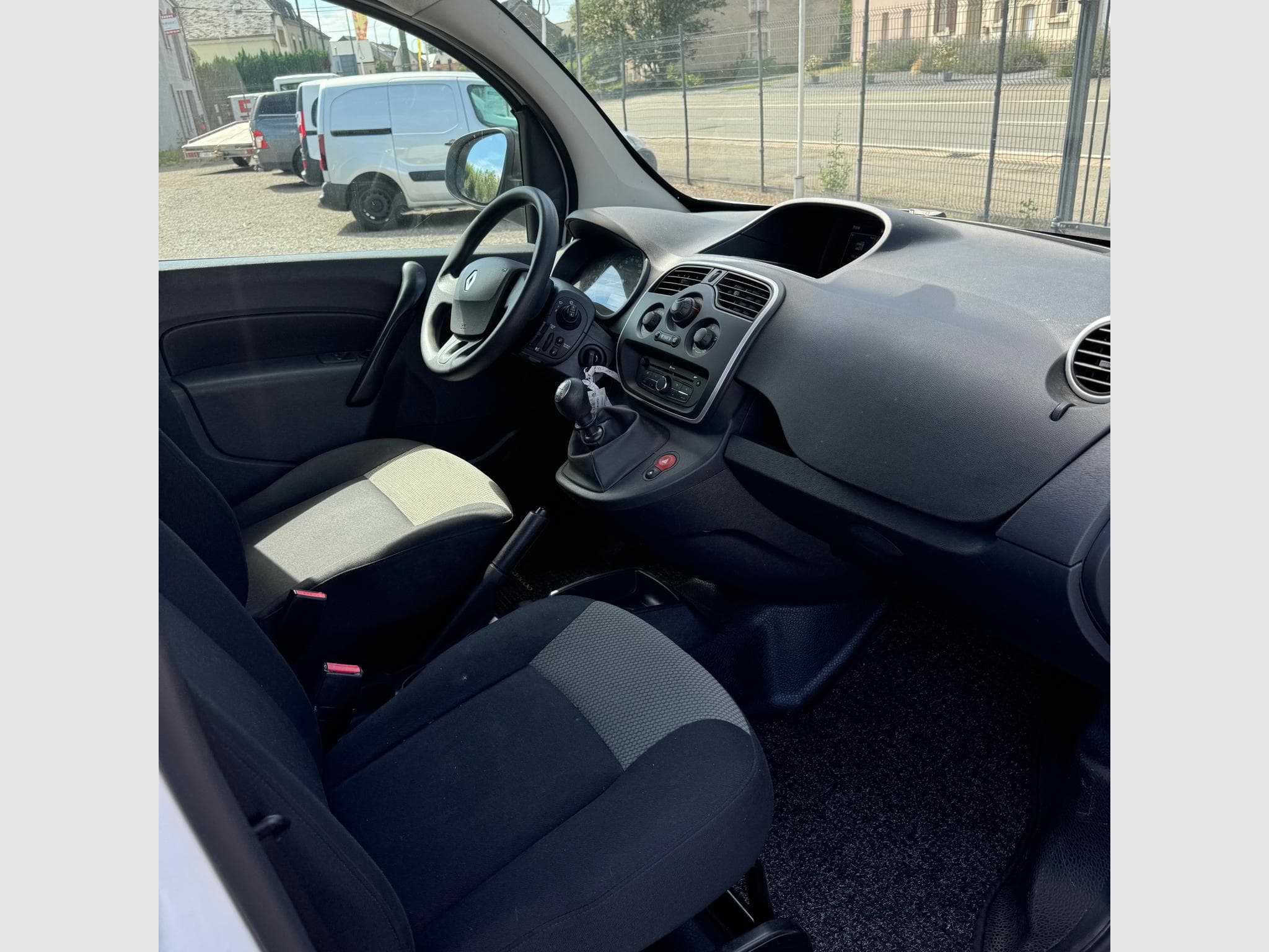 Renault Kangoo 1,5 DCI ENERGY (2020) - Foto 9