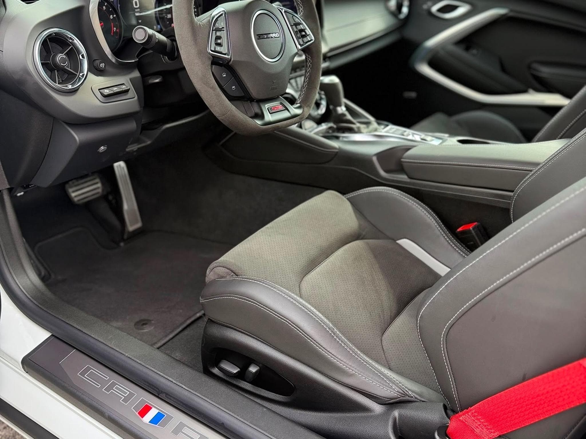 Chevrolet Camaro SUPER SPORT V8 MY2024 (2024) - Foto 8