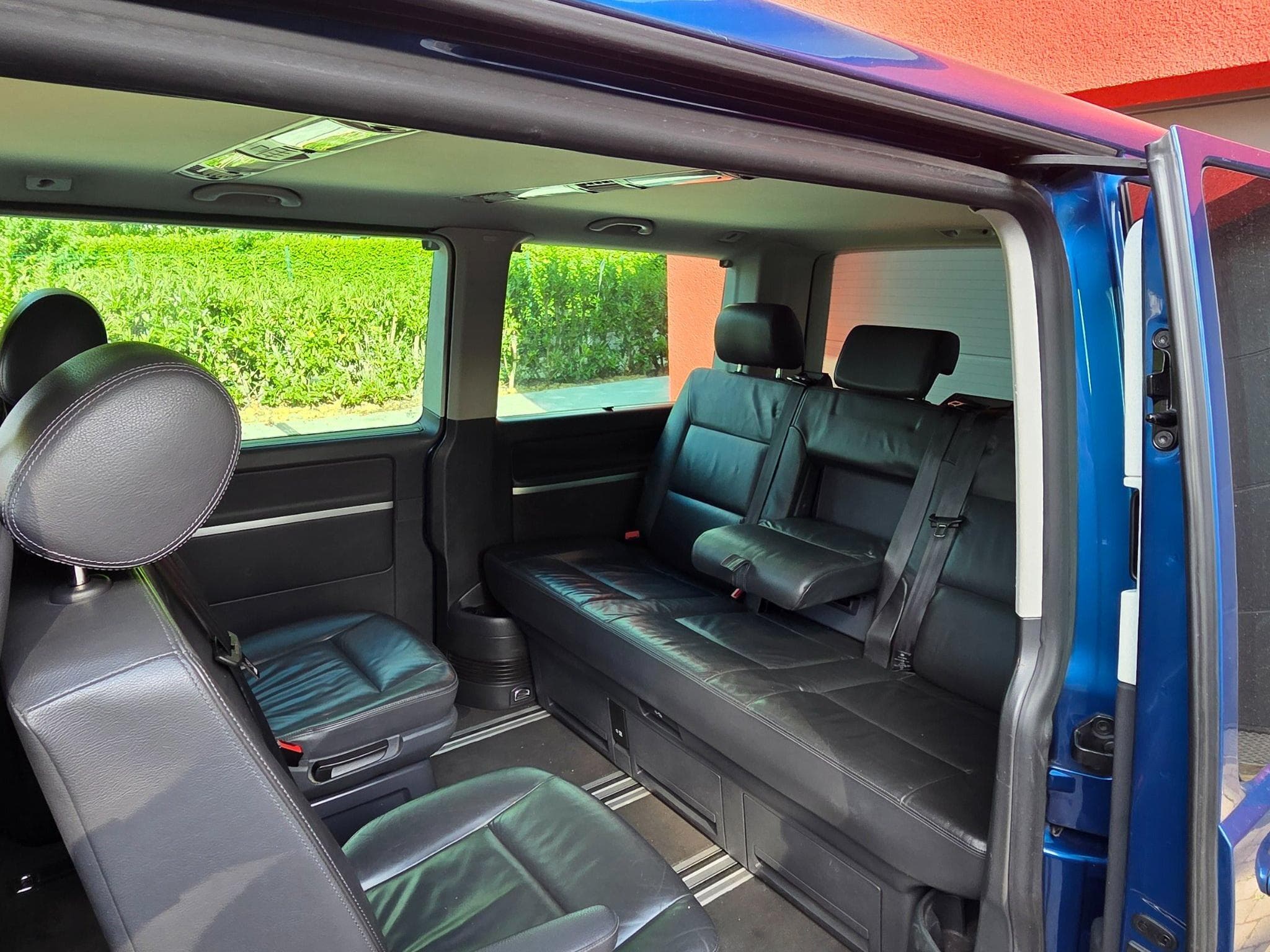 VW Multivan T5.2 - Highline (2010) - Foto 9