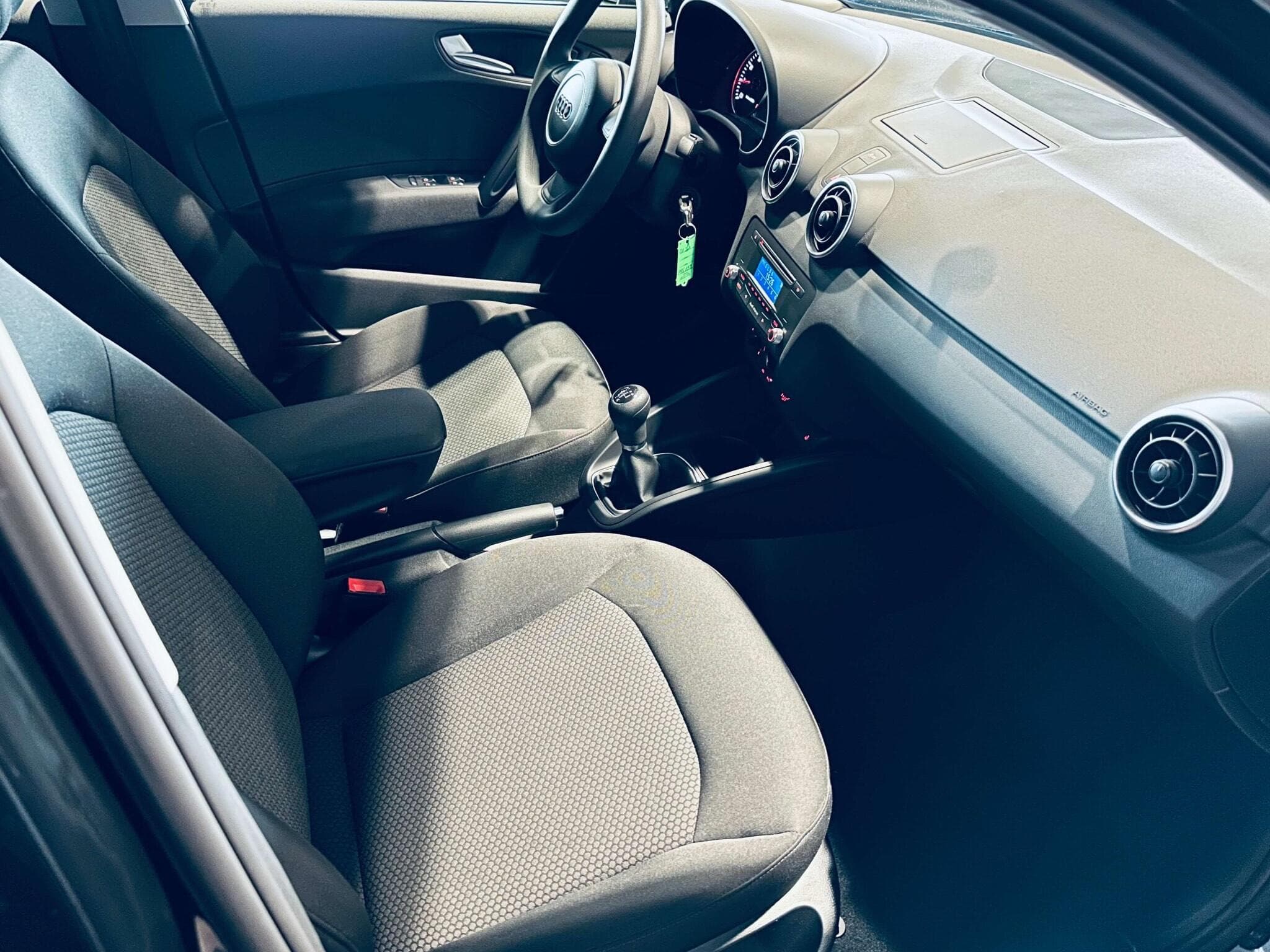 Audi A1 A1 SPORTBACK TFSI ULTRA (2016) - Photo 12
