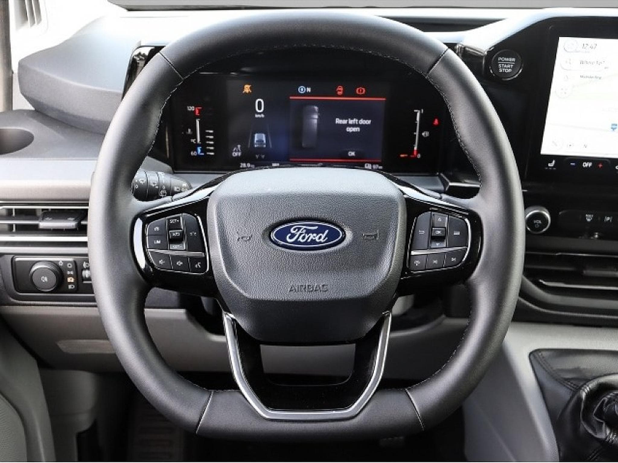 Ford Tourneo (2024) - Photo 6