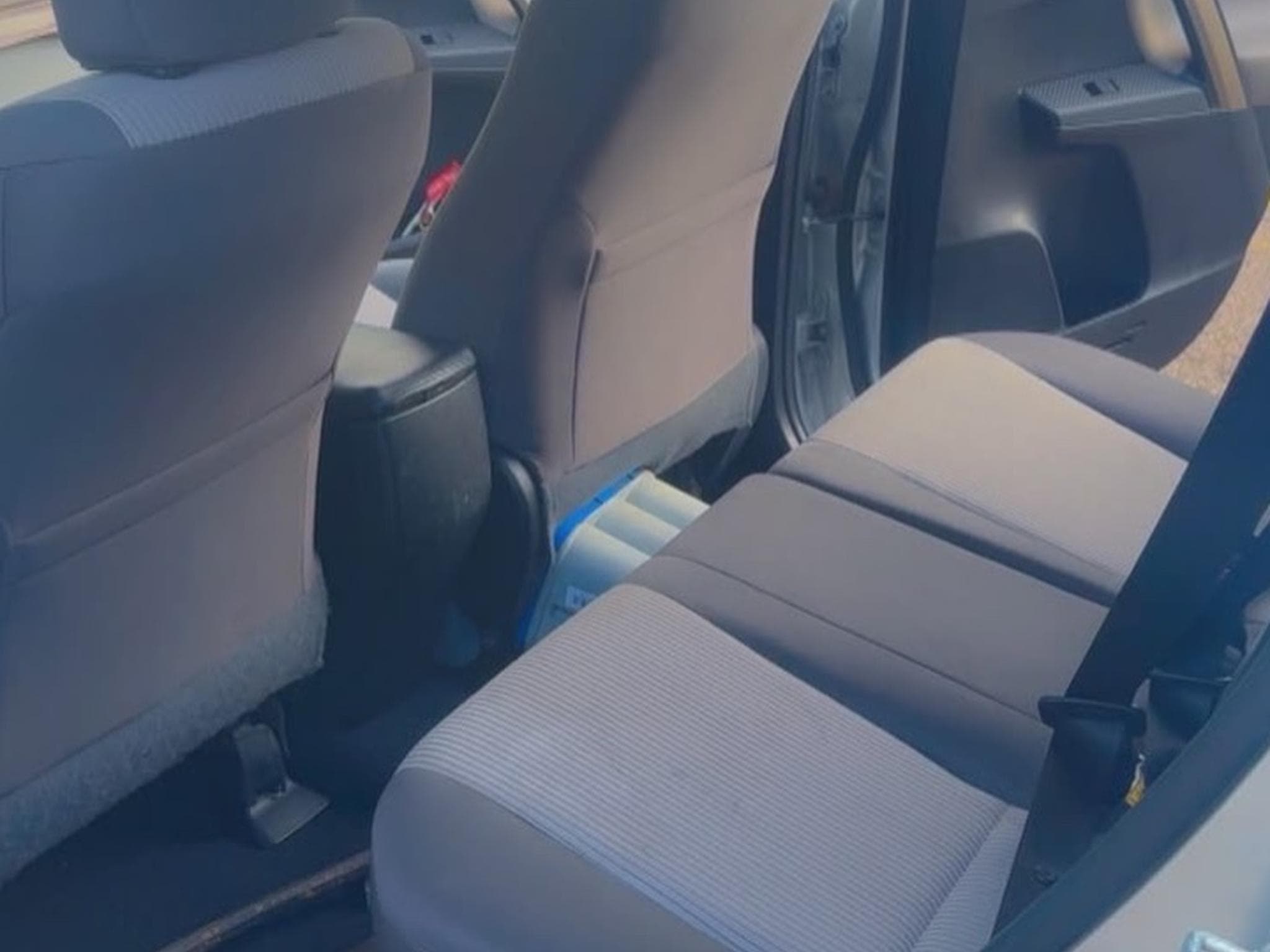 Toyota Rav 4 TOYOTA RAV 4 AWD (2014) - Photo 2