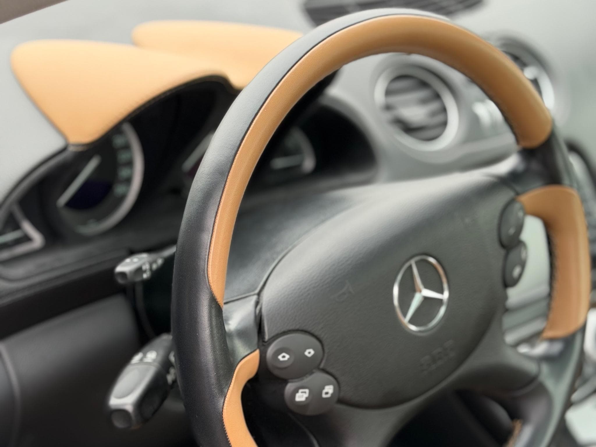 Mercedes SL 350 AMG Pack - Designo - Panorama Roof -Full (2004) - Foto 4