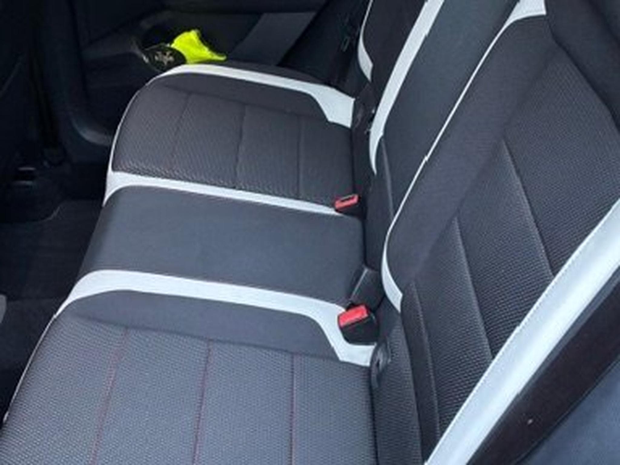 VW T-Roc Sport 2.0 TDI SCR 110 kW DSG 7 (2019) - Photo 6