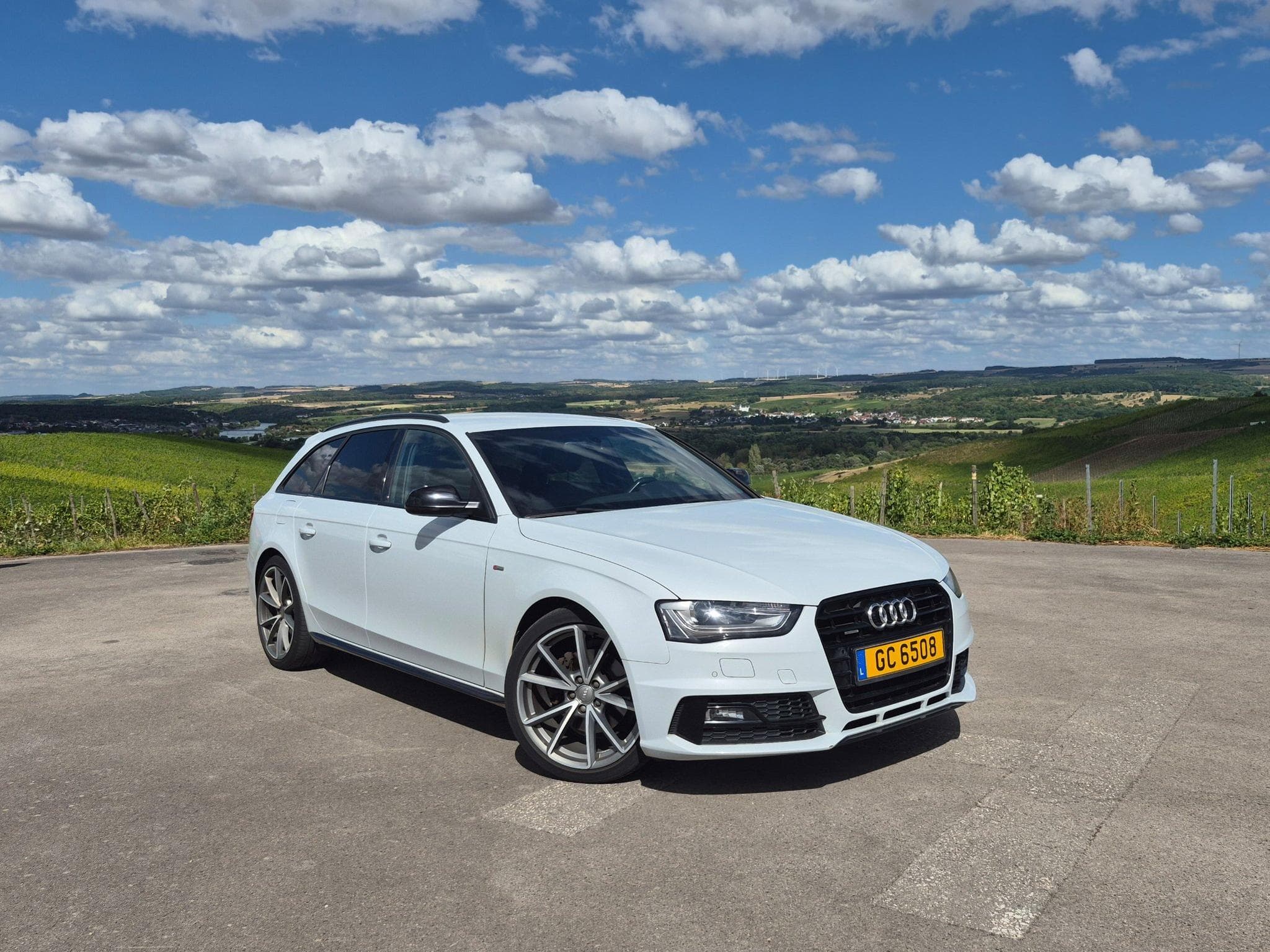 Audi A4 S-line quattro (2015) - Photo 1
