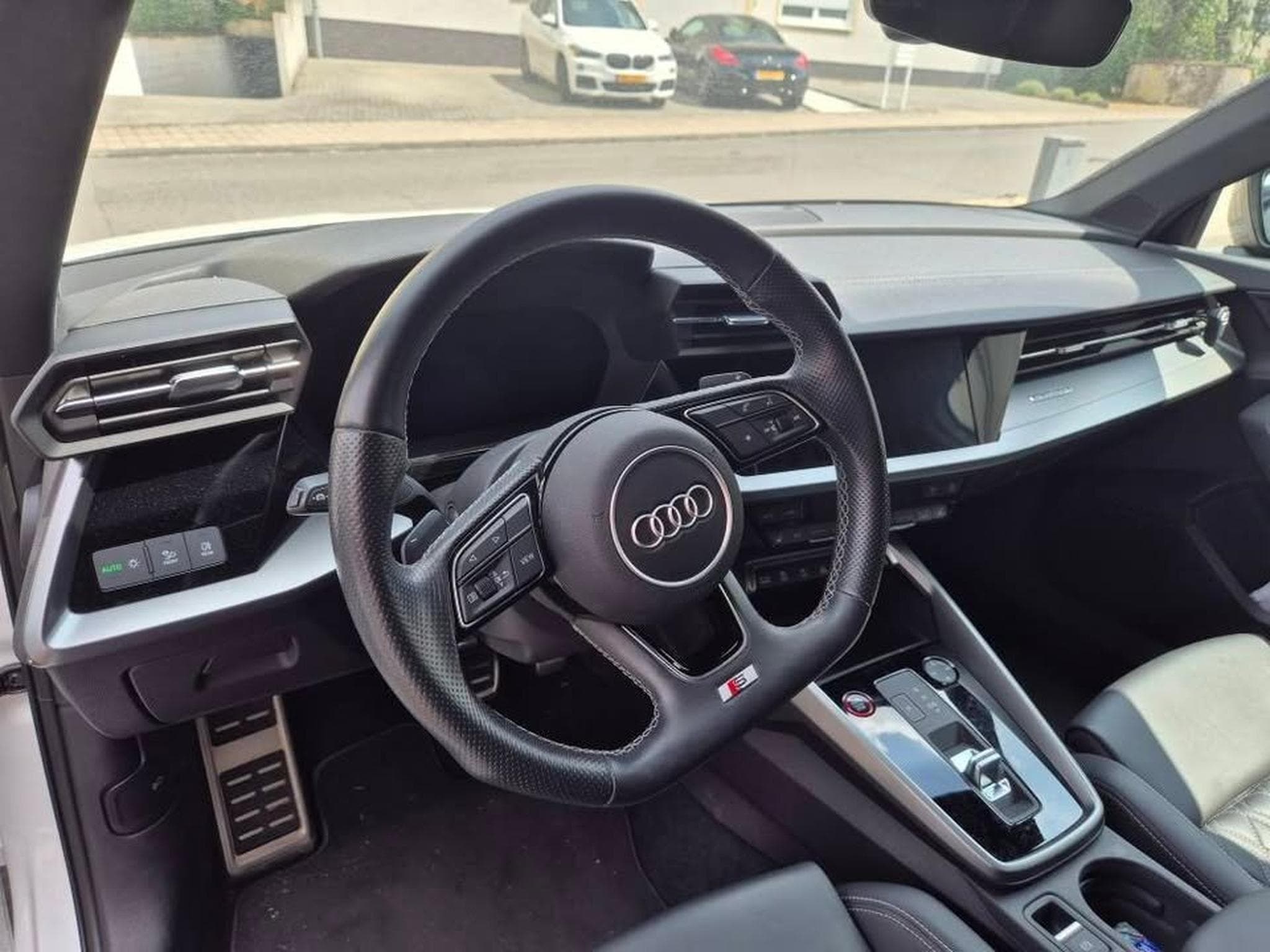 Audi S3 Sportback 2.0 TFSI Quattro S tronic (2021) - Photo 2