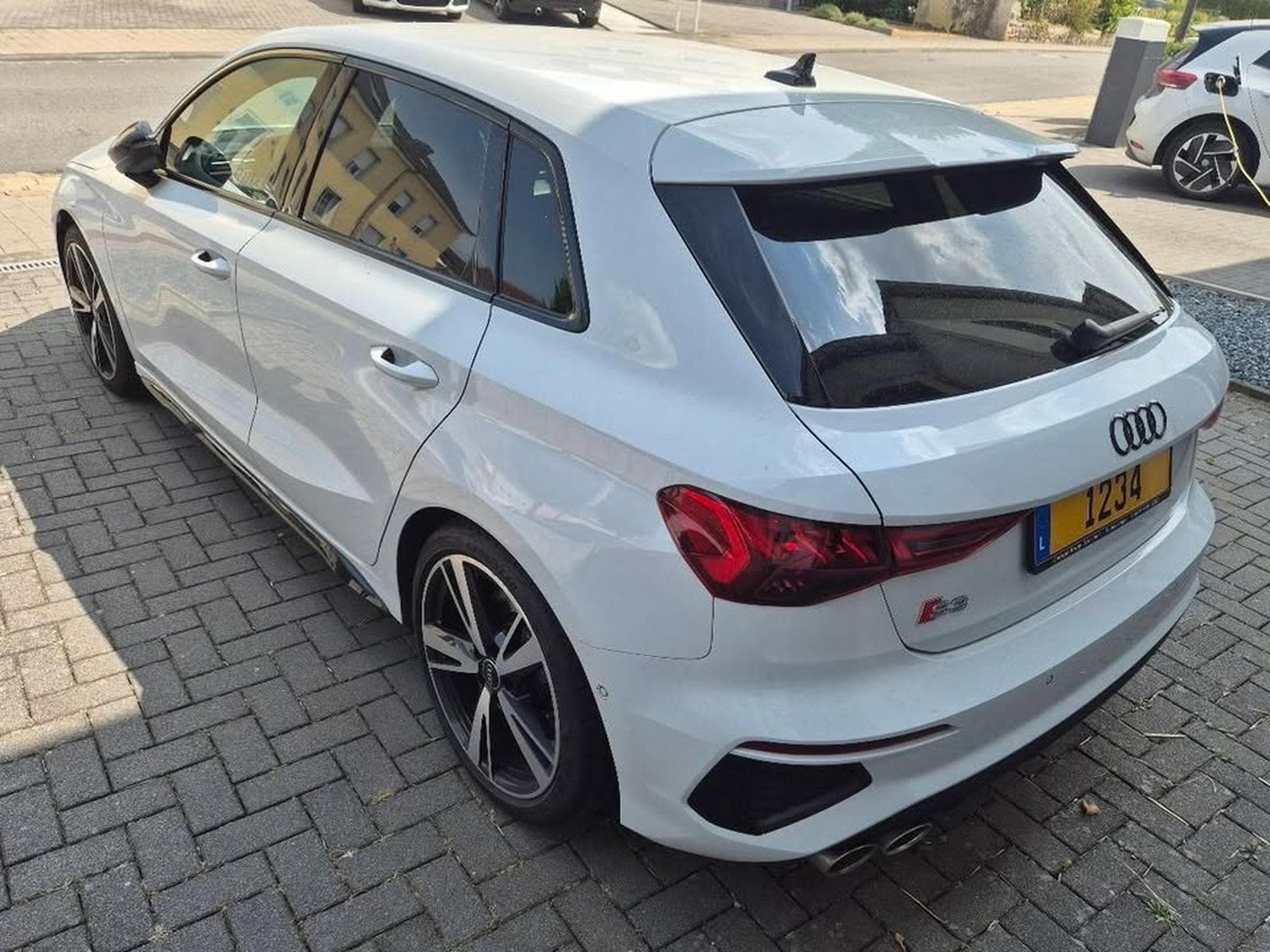 Audi S3 Sportback 2.0 TFSI Quattro S tronic (2021) - Photo 3