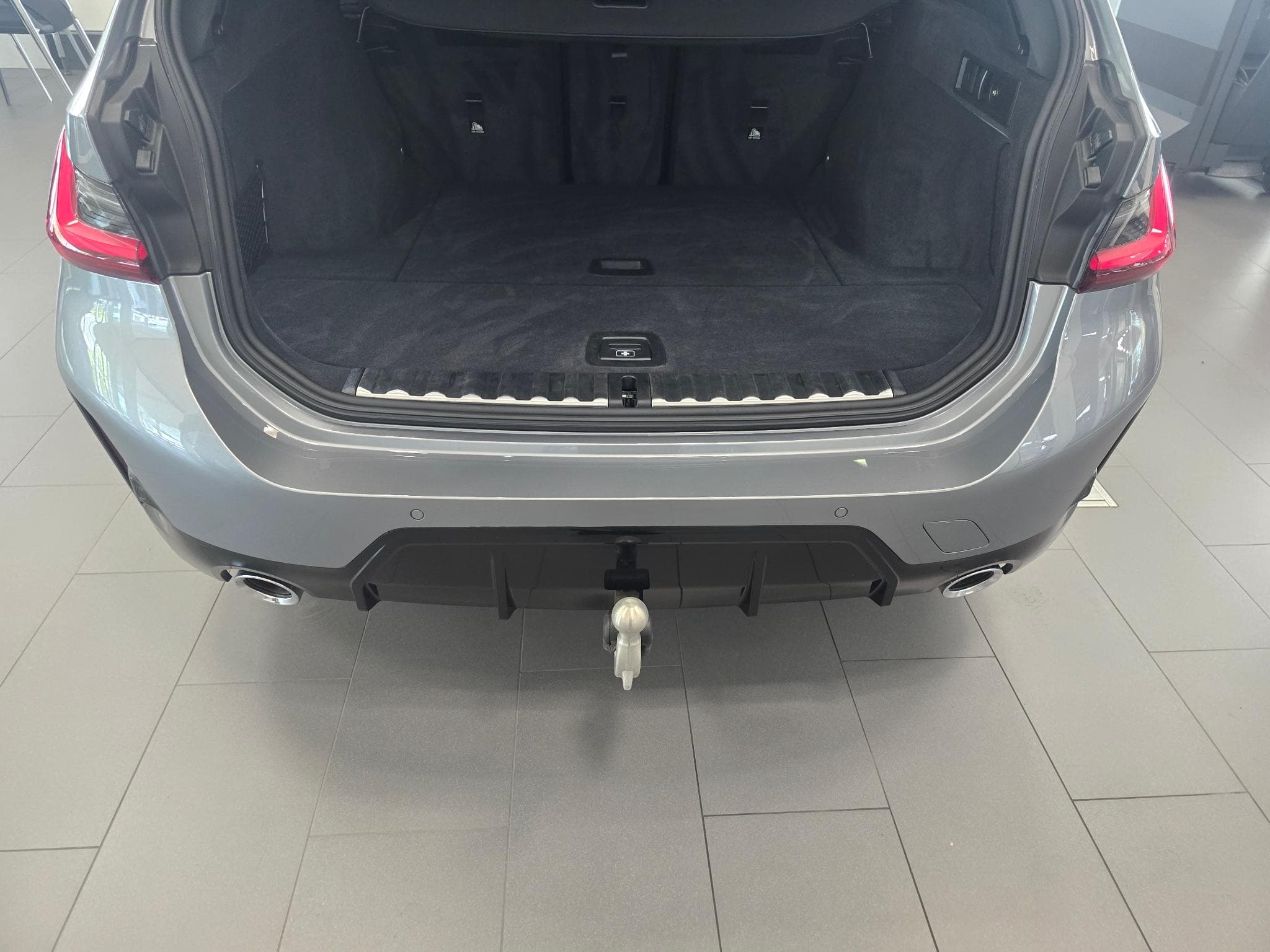 BMW 320 d xDrive M Sport Pack, Attache, Toit ouvrant (2026) - Foto 3