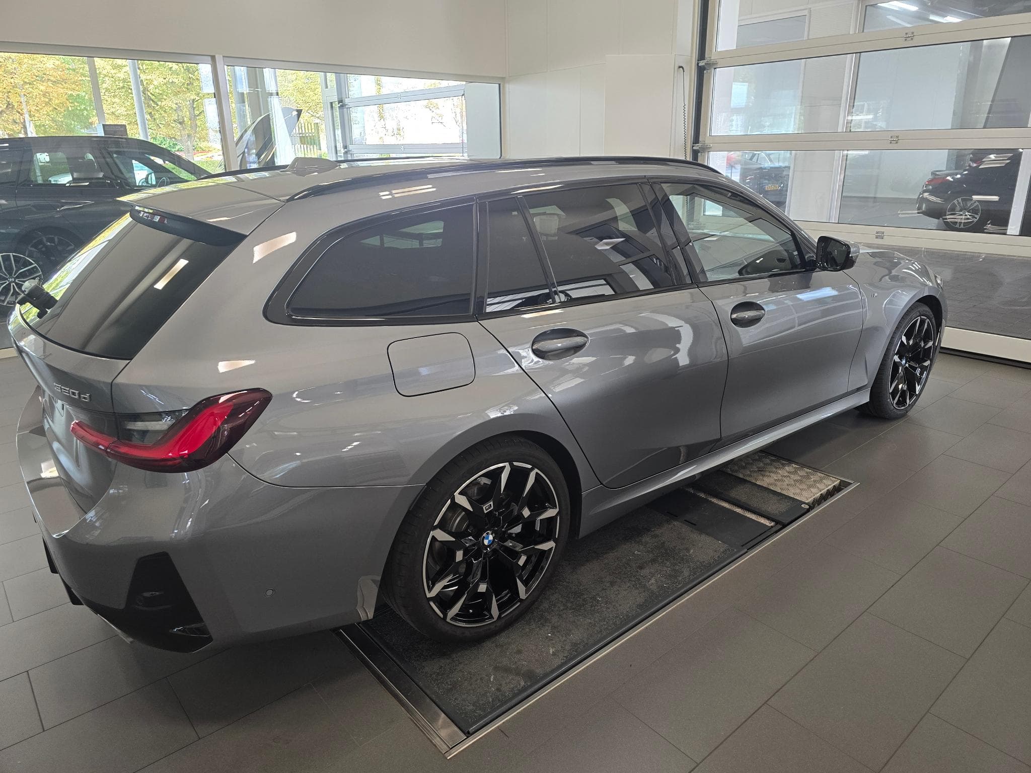 BMW 320 d xDrive M Sport Pack, Attache, Toit ouvrant (2026) - Foto 5